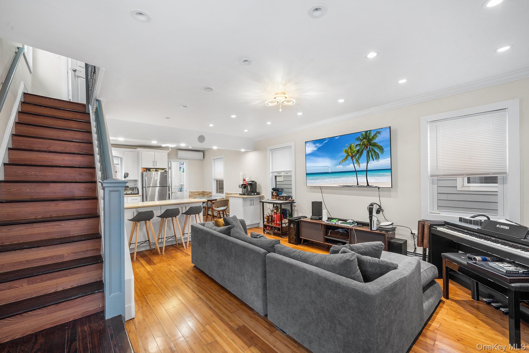 162 Beach 27th Street – For Sale photo 3