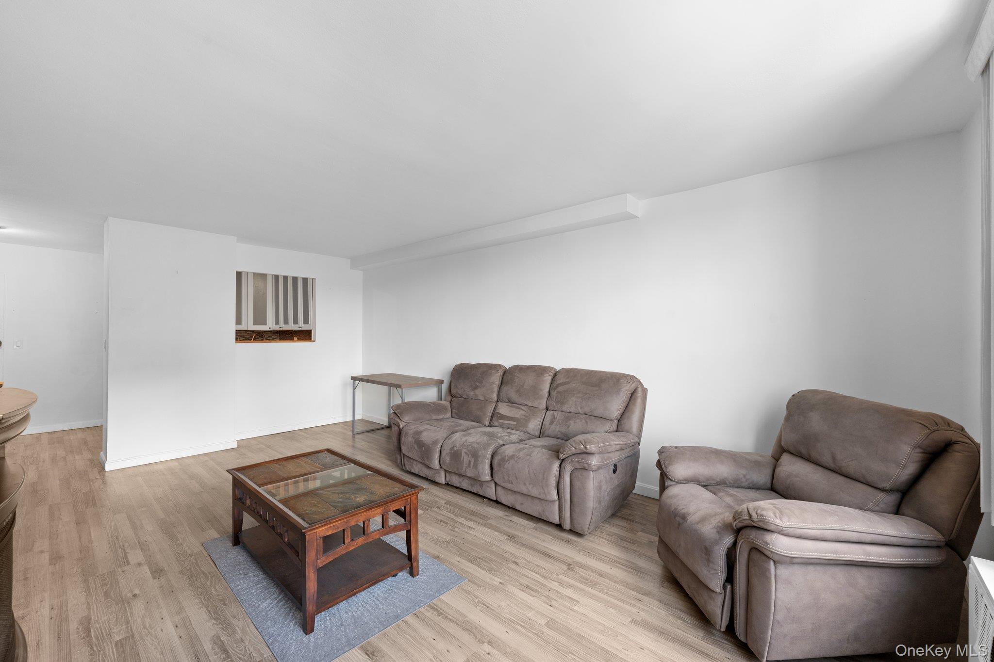 3121 Middletown Road, Unit 8A photo 13