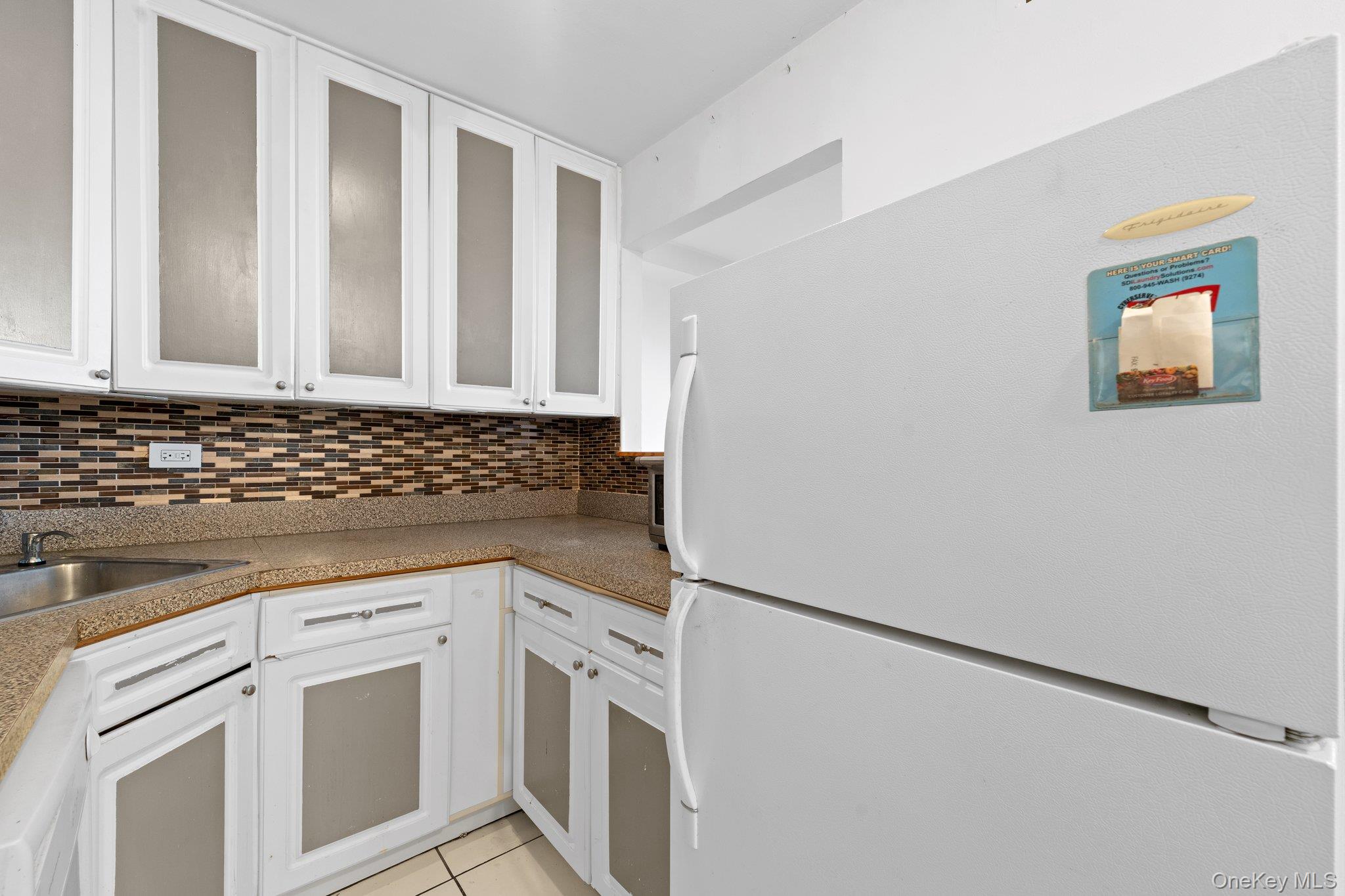 3121 Middletown Road, Unit 8A photo 7