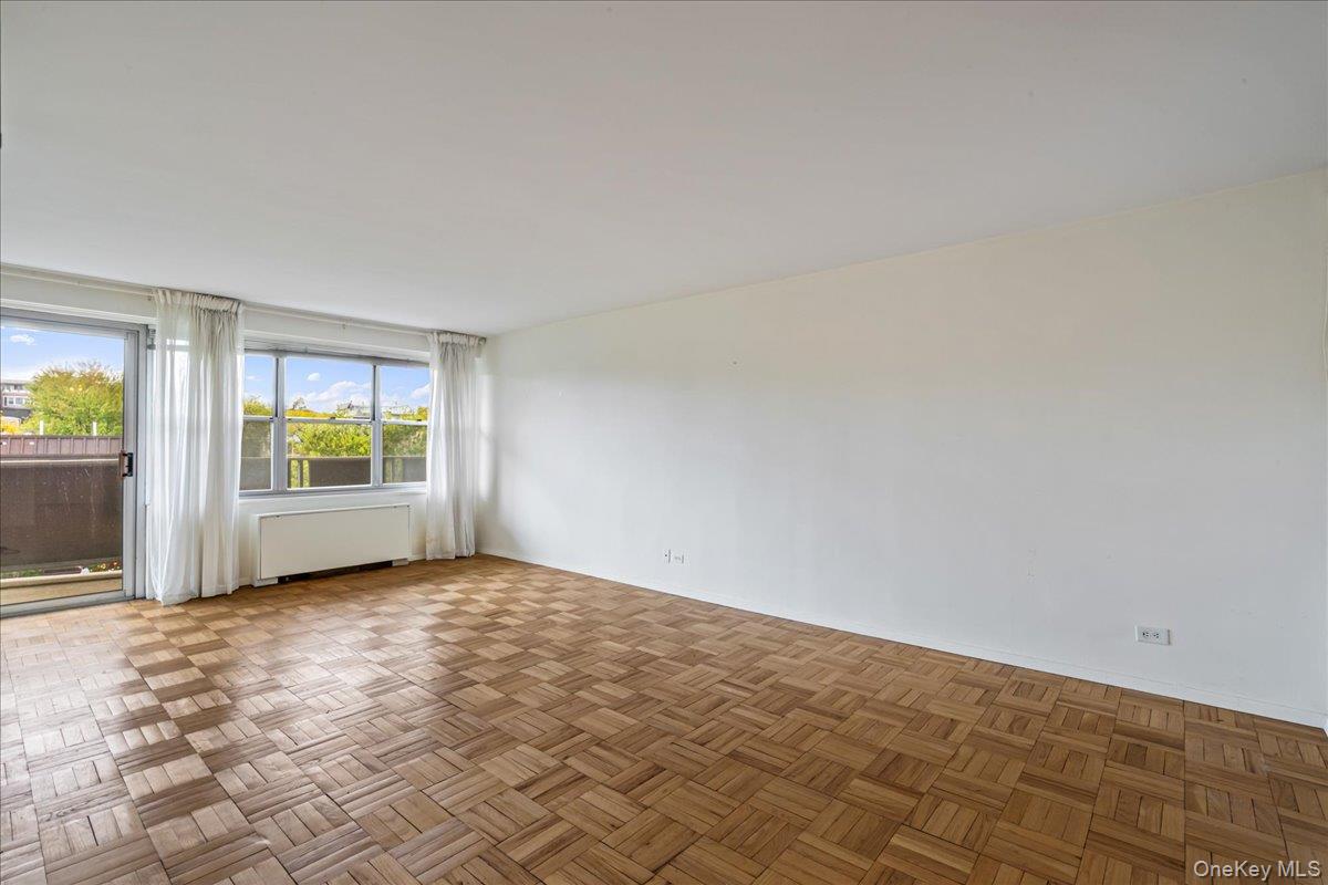 17-85 215th Street, Unit 3E photo 4