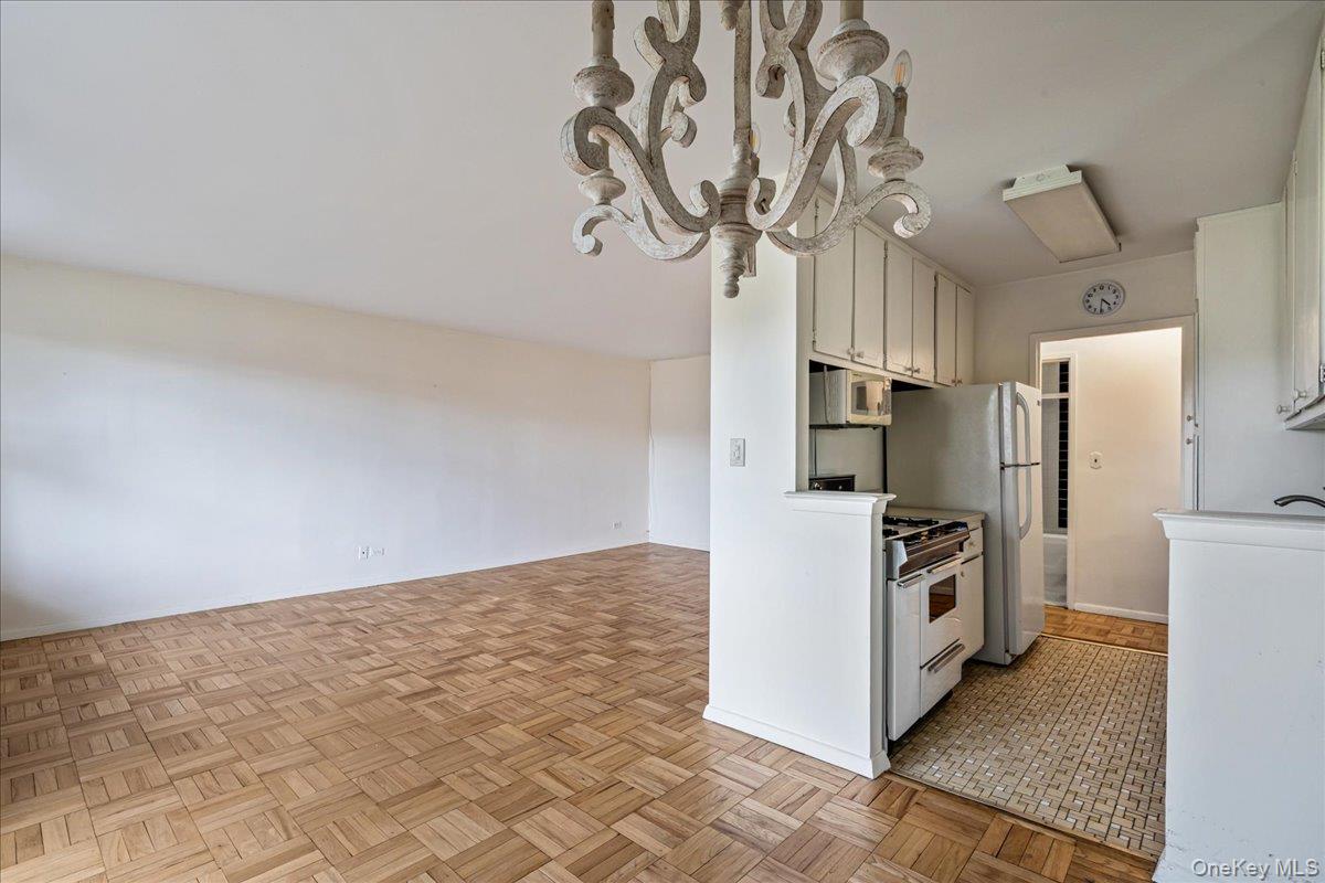 17-85 215th Street, Unit 3E photo 10