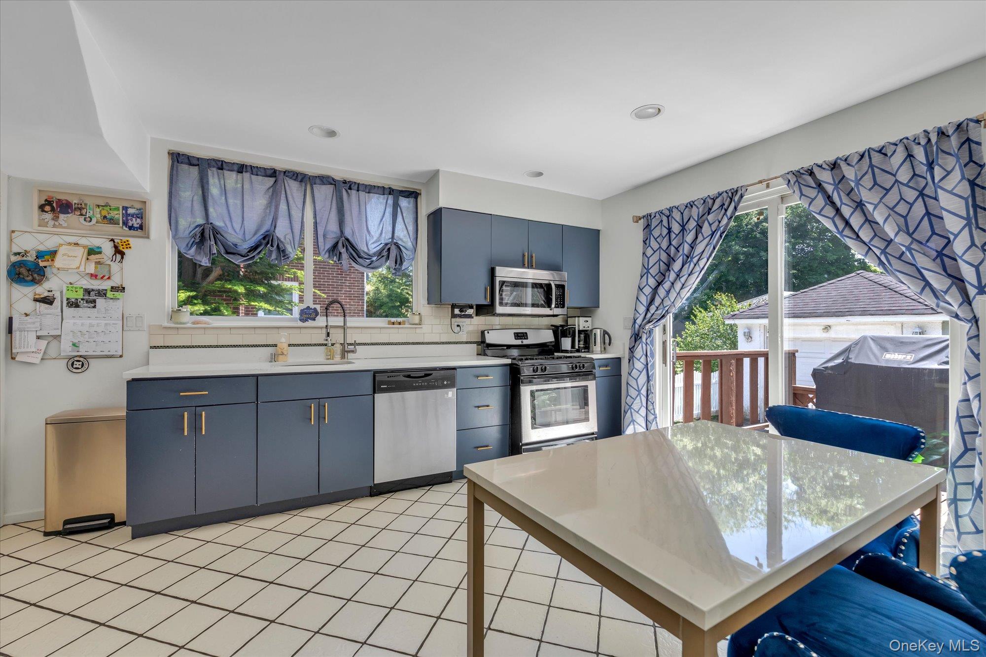 1051 Roselle Place – For Sale photo 6