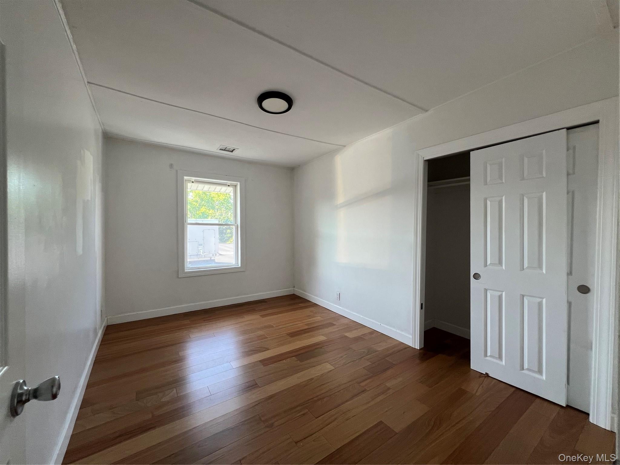 14 Bayville Avenue, Unit 5 photo 8