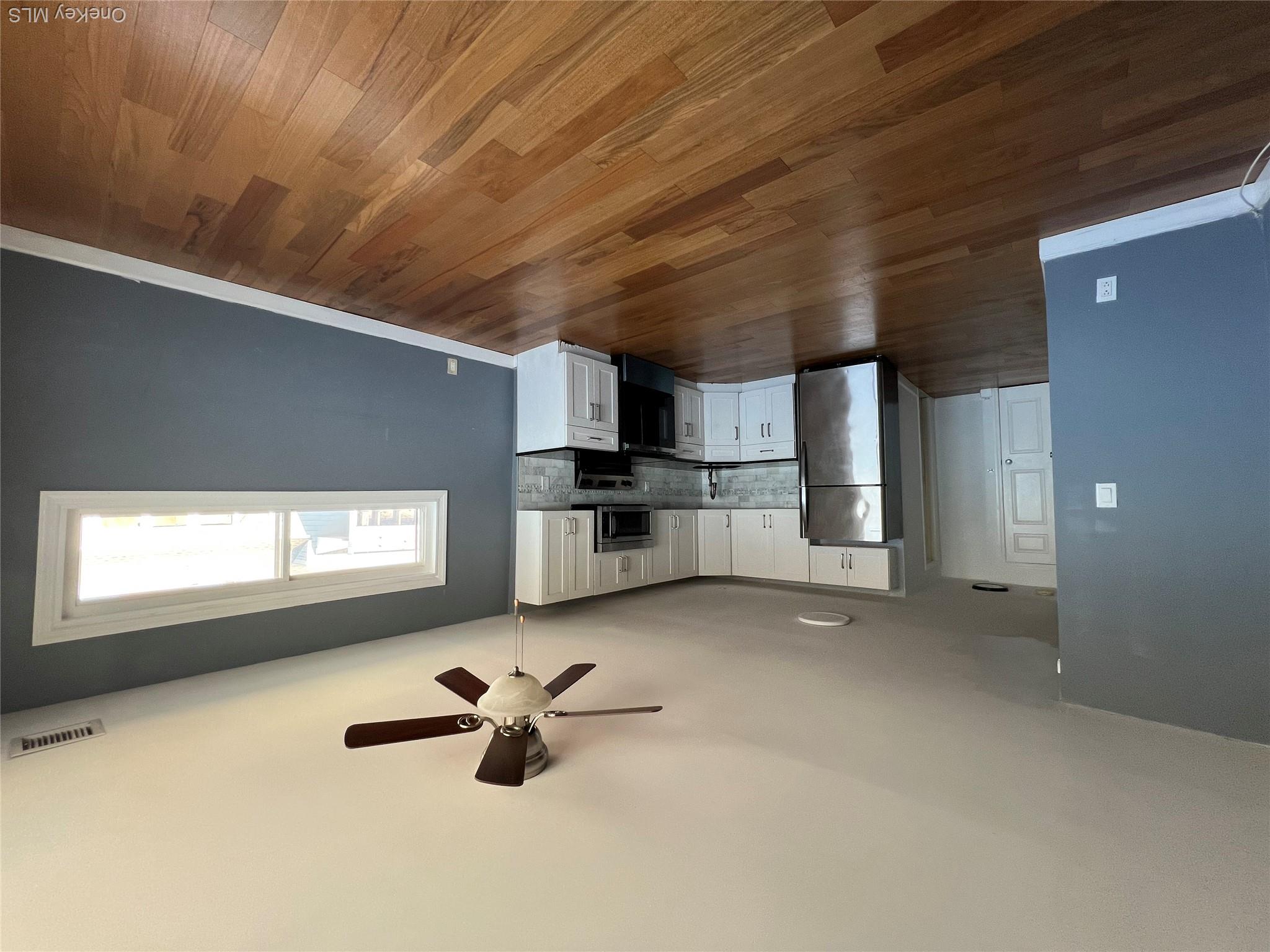 14 Bayville Avenue, Unit 5 photo 5