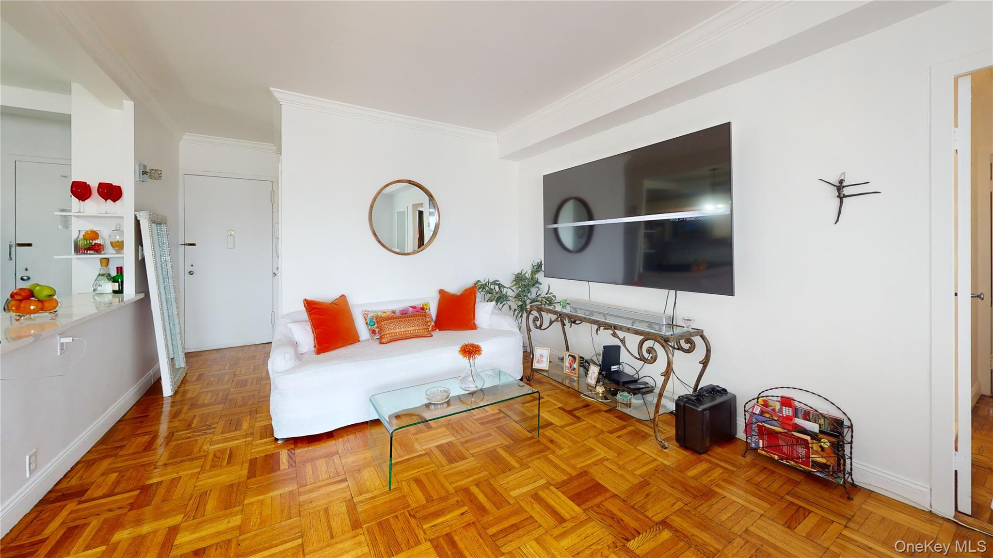 3 Fordham Hill Oval, Unit 8B photo 5