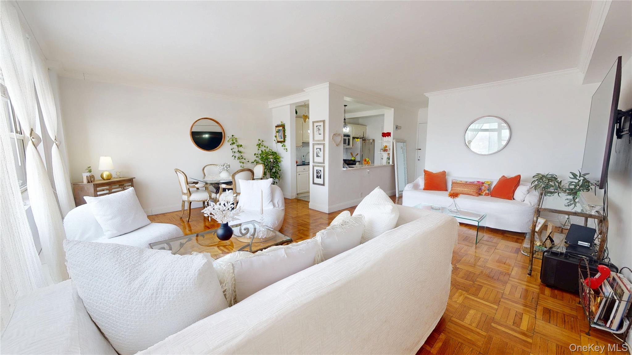 3 Fordham Hill Oval, Unit 8B photo 3