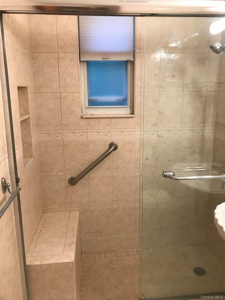 261-29 Langston Ave, Unit b photo 2