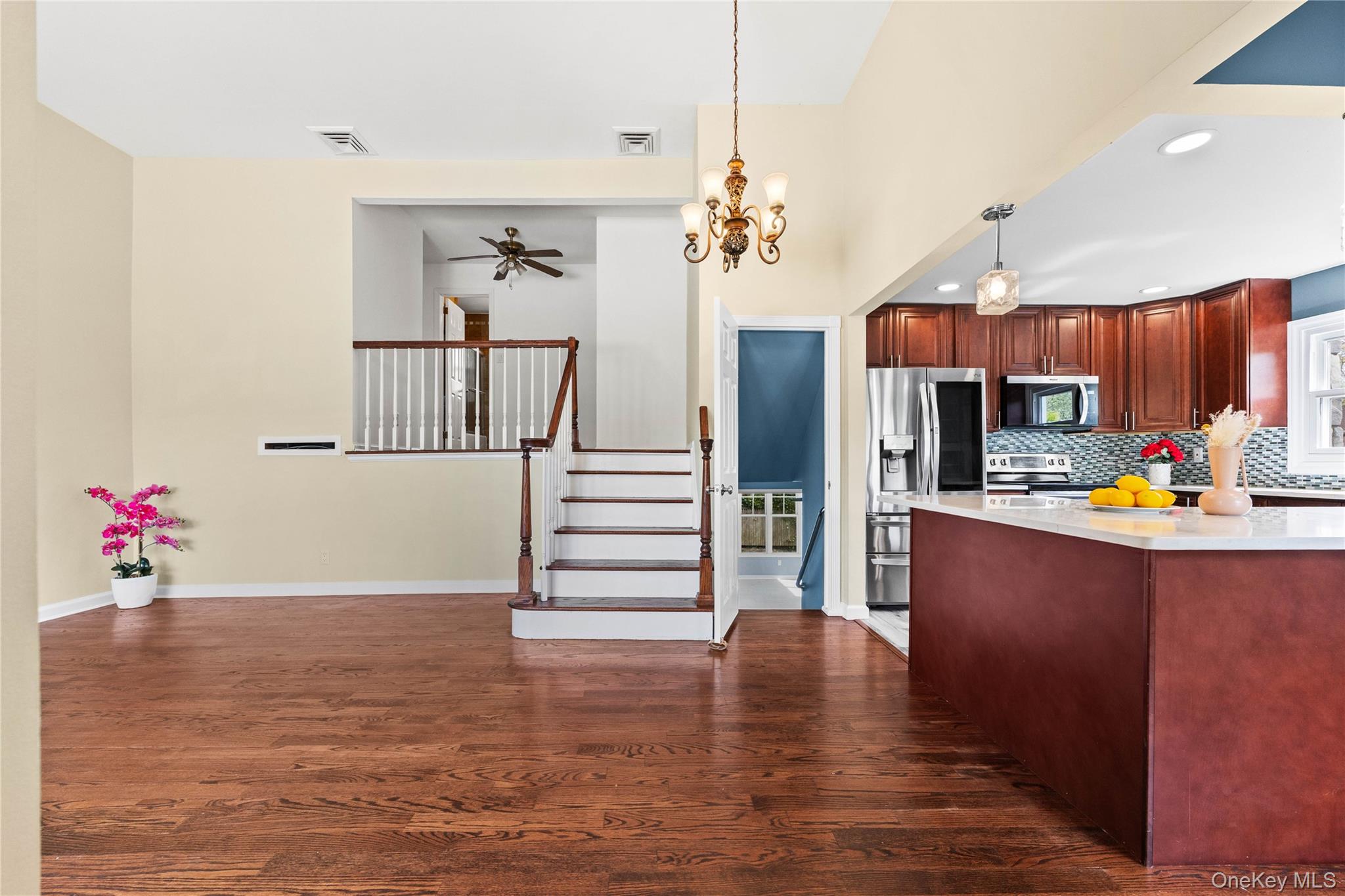 44 Bruce Lane – For Sale photo 2