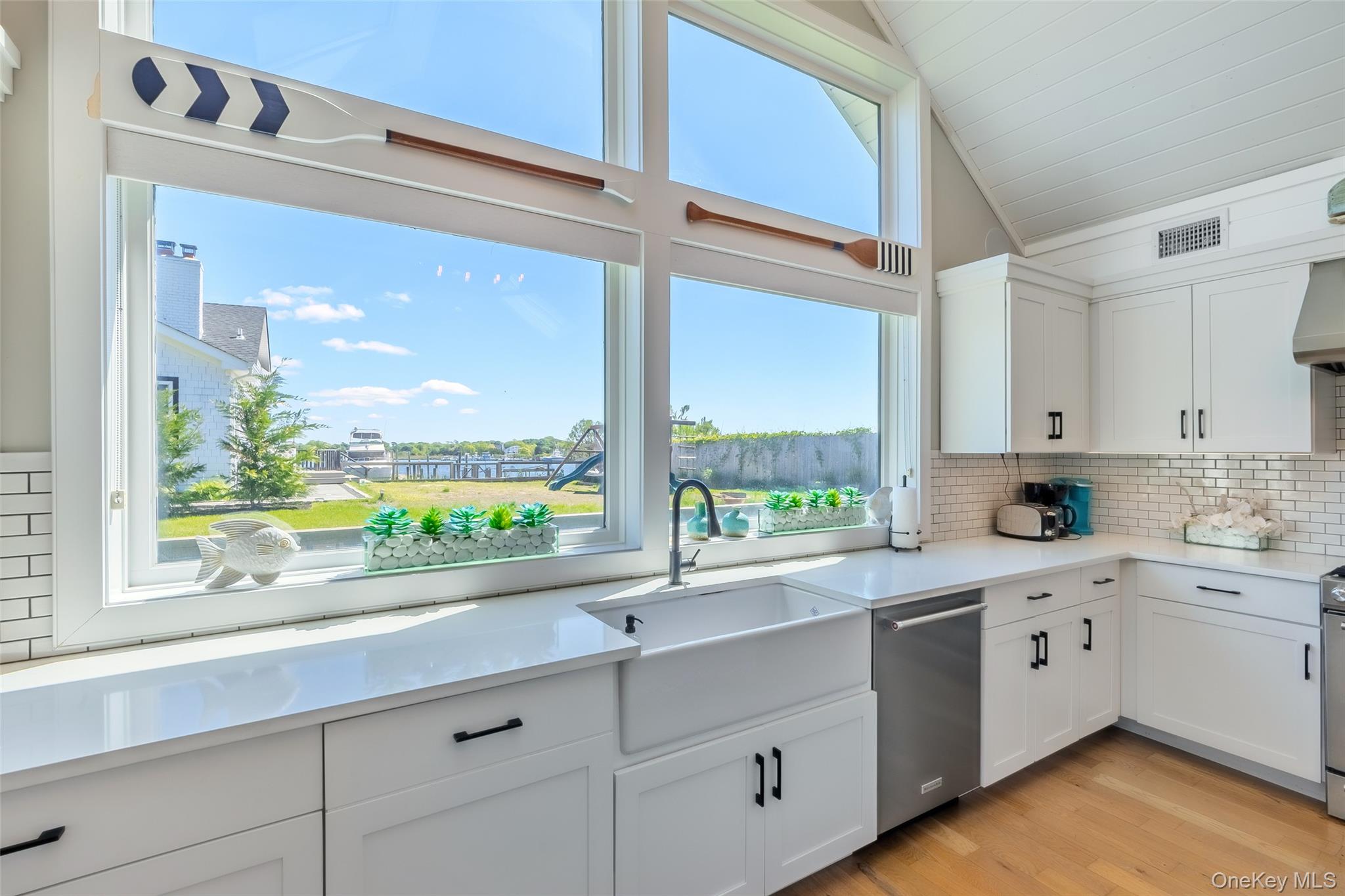 53 Old Neck Road S – For Sale photo 12