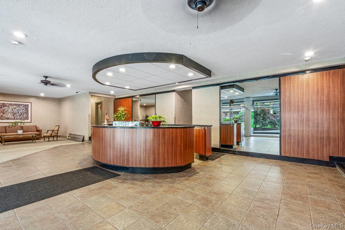 162-01 Powells Cove Boulevard, Unit 3N photo 27