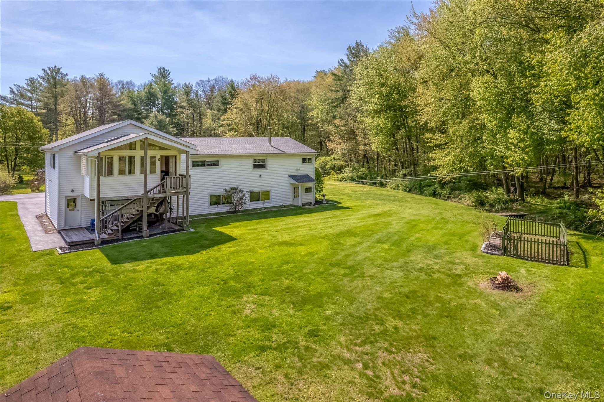 110 Cottontail Lane – For Sale photo 3