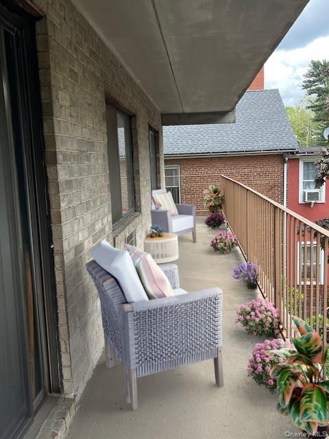 687 Bronx River Road Road, Unit 2A photo 11