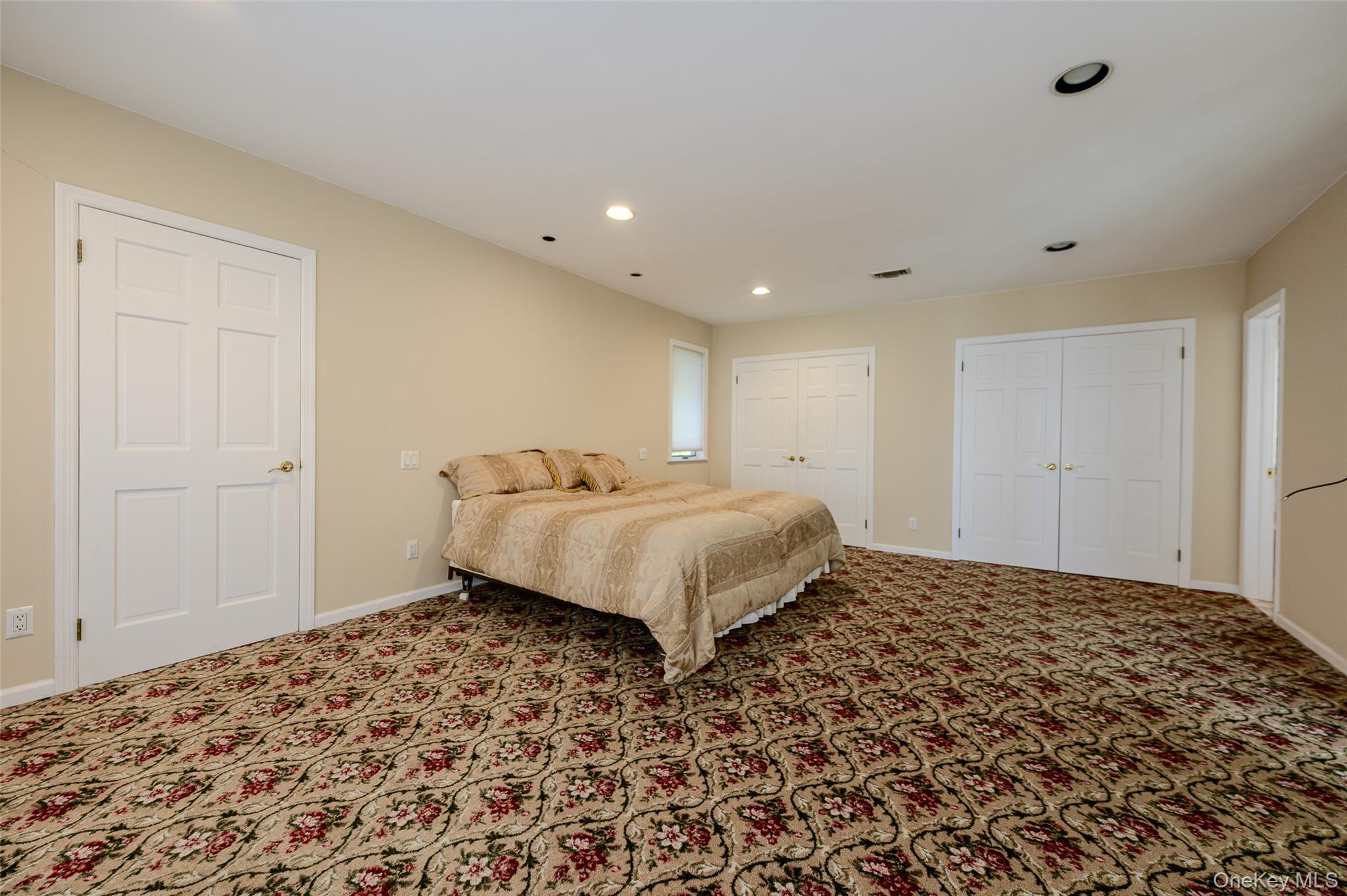 13802 Rockaway Beach Boulevard – For Sale photo 19