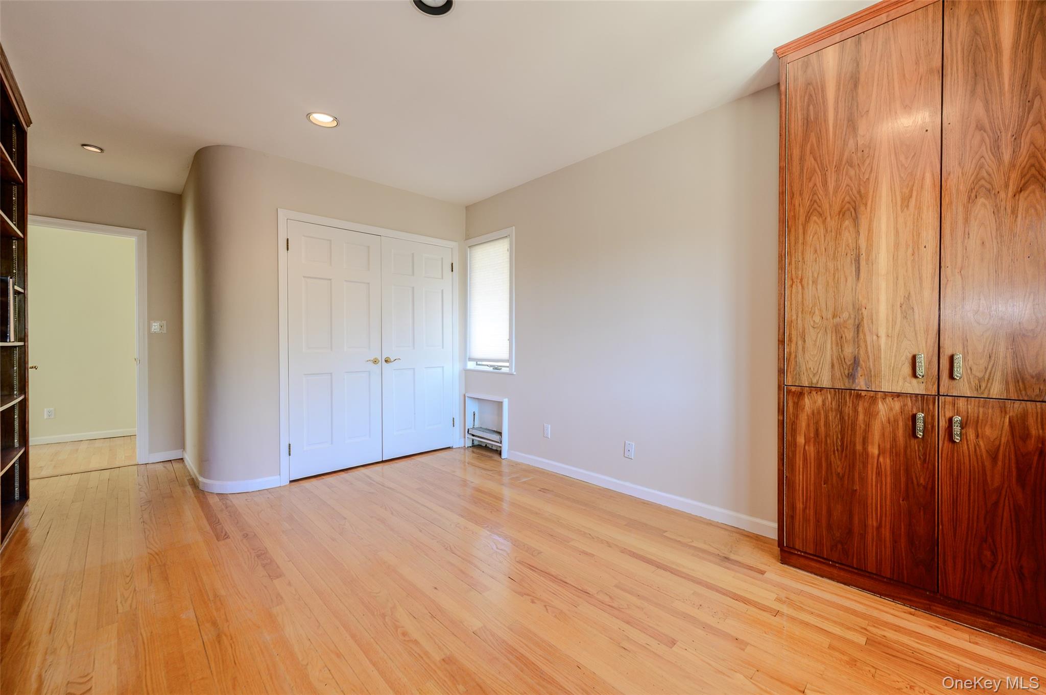 13802 Rockaway Beach Boulevard – For Sale photo 23
