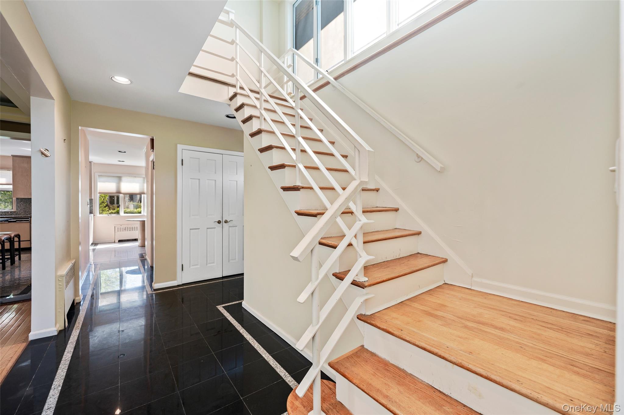 13802 Rockaway Beach Boulevard – For Sale photo 16