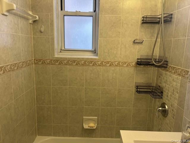1425 Thieriot Avenue, Unit 1J photo 13