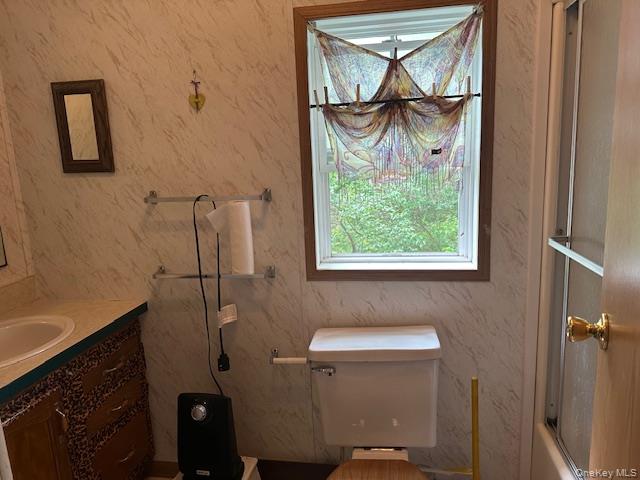 1538 Speonk-Riverhead Rd, Unit #6 photo 9