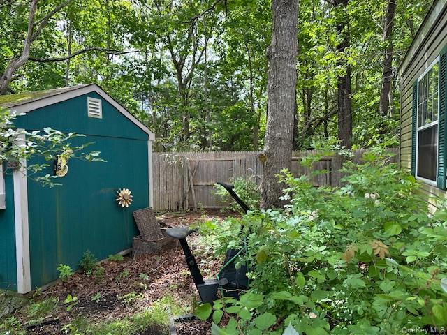 1538 Speonk-Riverhead Rd, Unit #6 photo 5