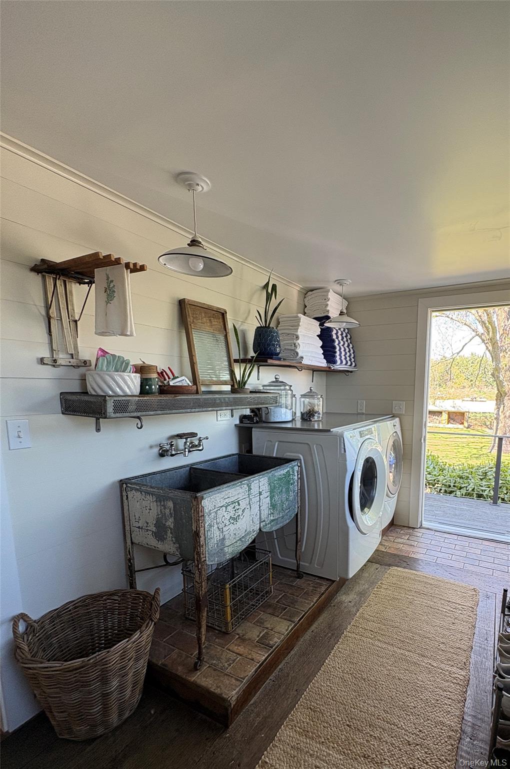 184 Twomey Avenue – For Rent photo 15
