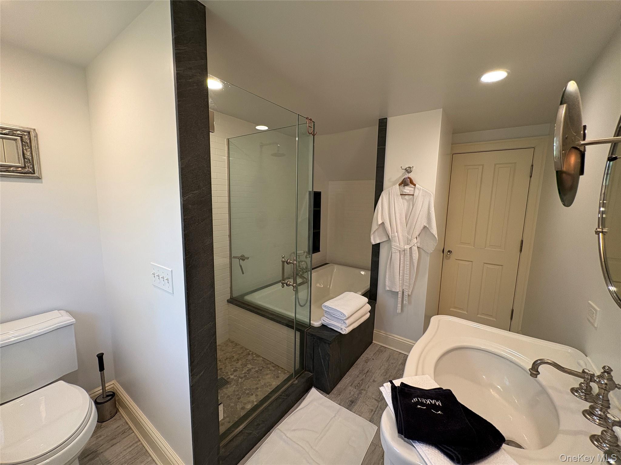 184 Twomey Avenue – For Rent photo 30
