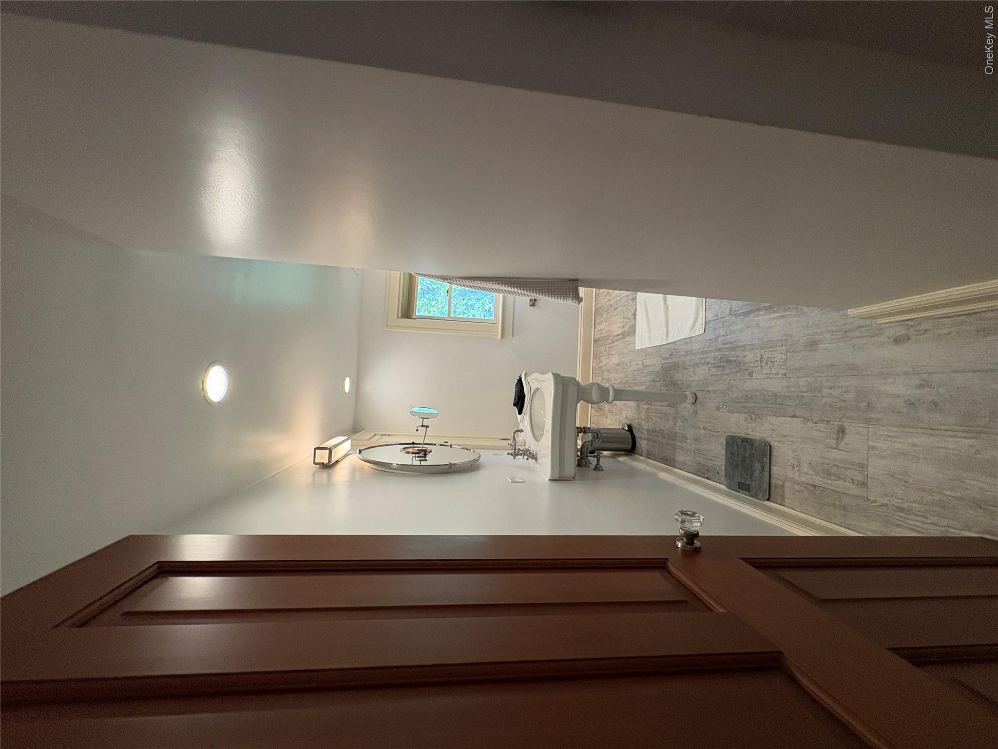 184 Twomey Avenue – For Rent photo 23