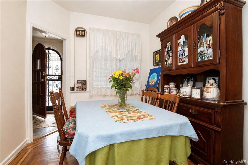 2544 Hubbard Street – For Sale photo 5