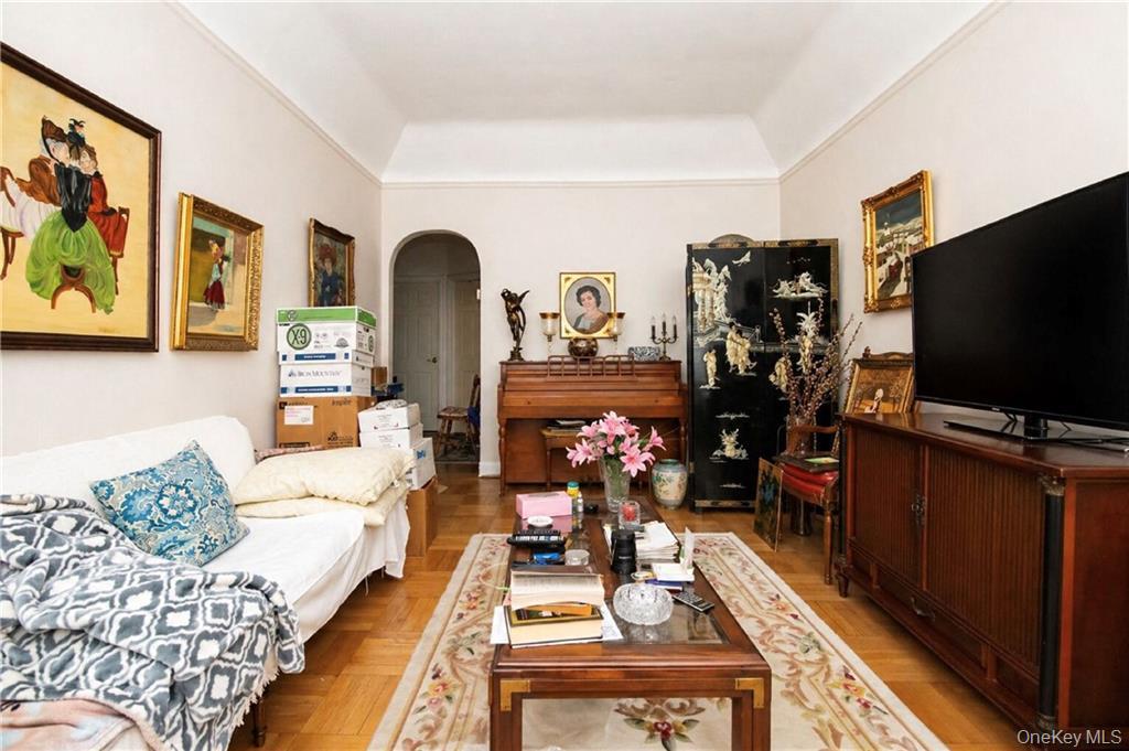 2544 Hubbard Street – For Sale photo 6