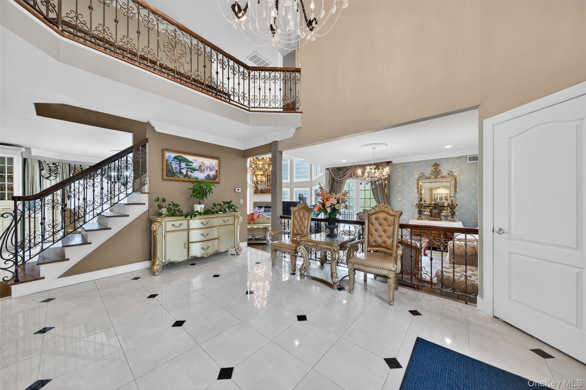 23 Greenwich Avenue – For Sale photo 5