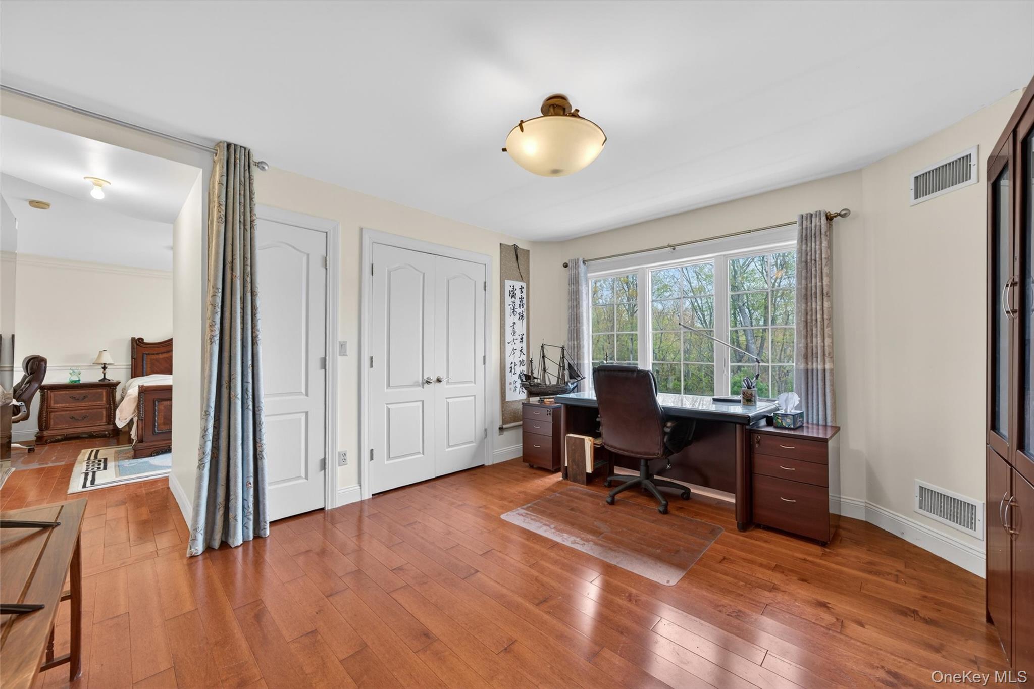 23 Greenwich Avenue – For Sale photo 28