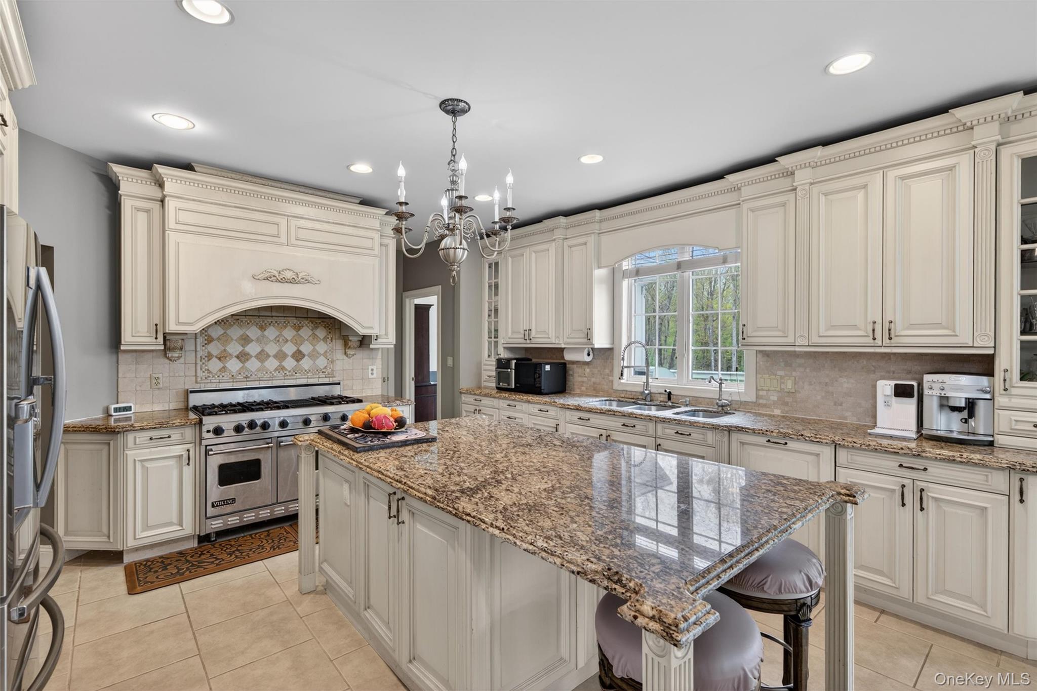 23 Greenwich Avenue – For Sale photo 10