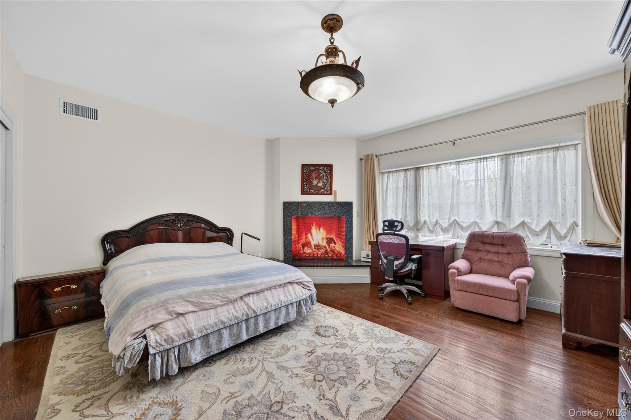 23 Greenwich Avenue – For Sale photo 15