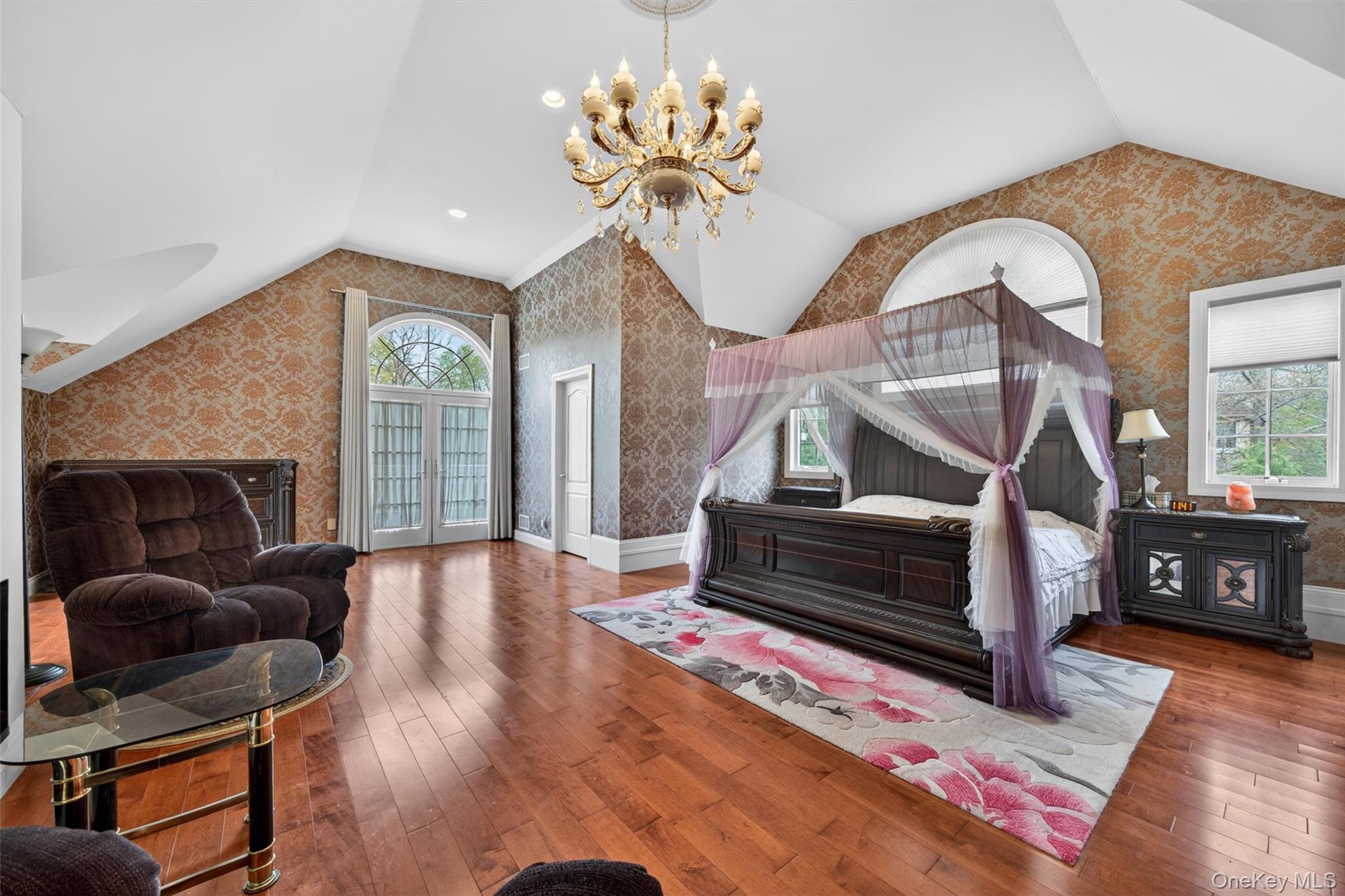 23 Greenwich Avenue – For Sale photo 22