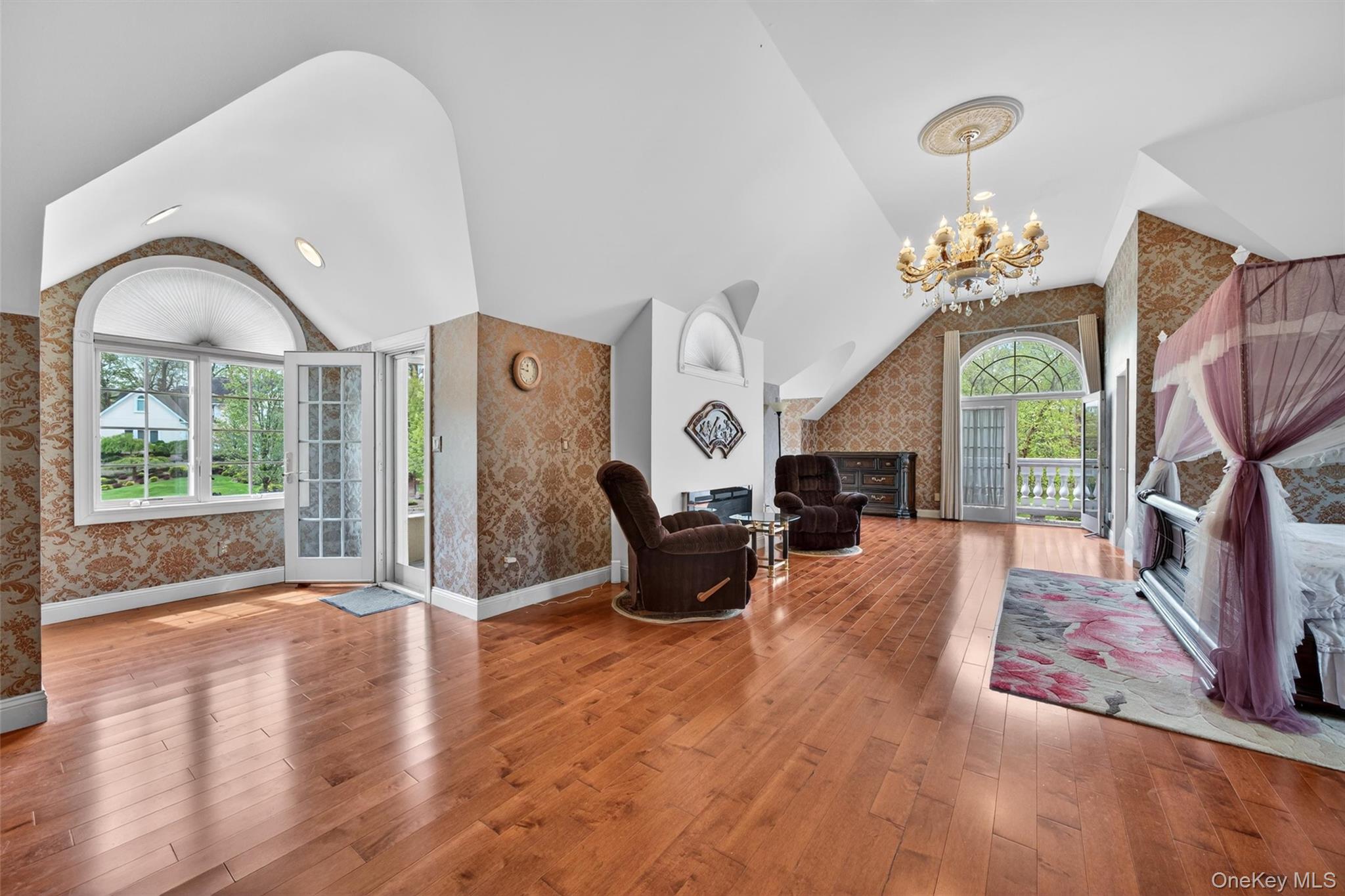 23 Greenwich Avenue – For Sale photo 21