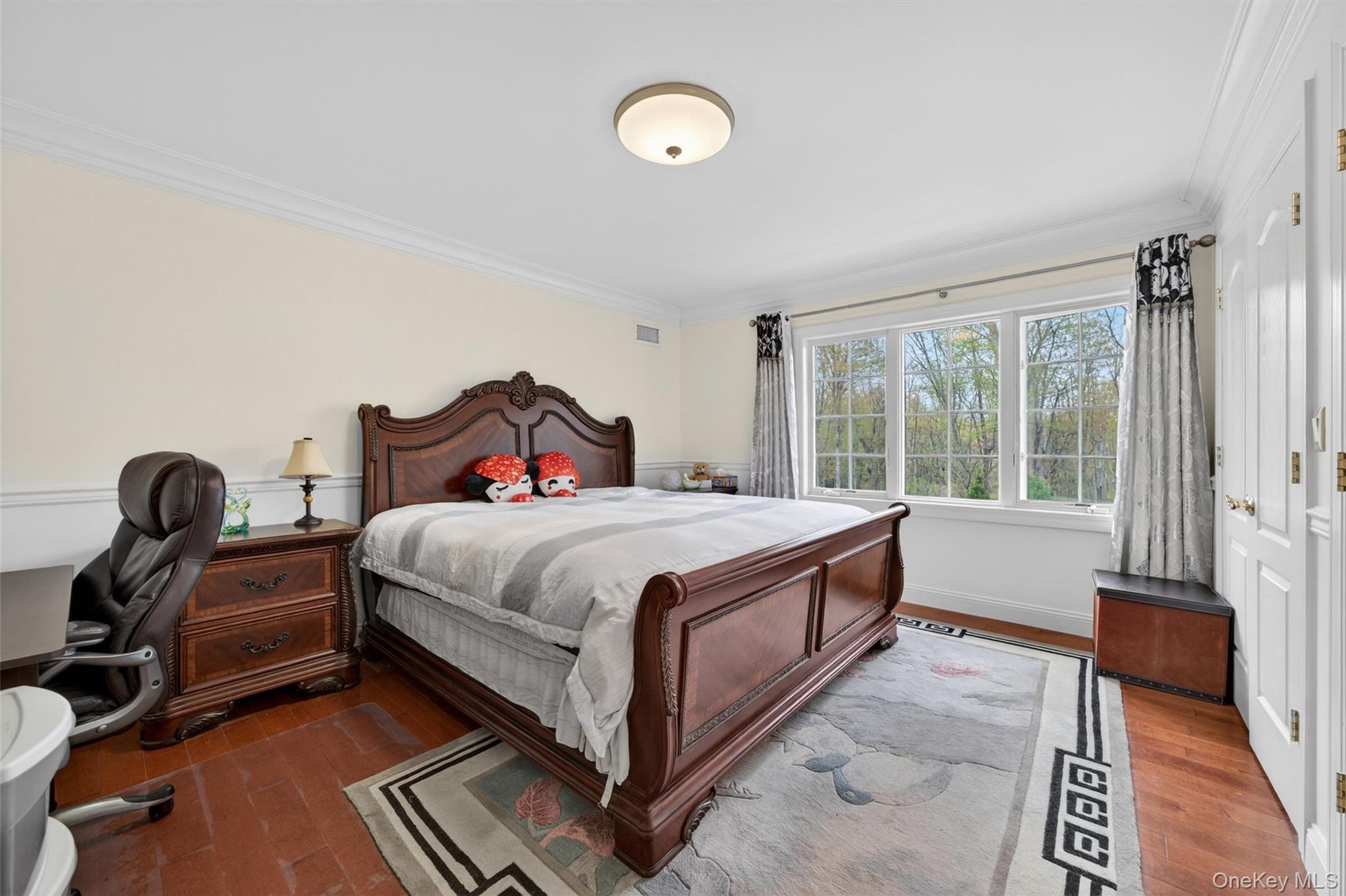 23 Greenwich Avenue – For Sale photo 29