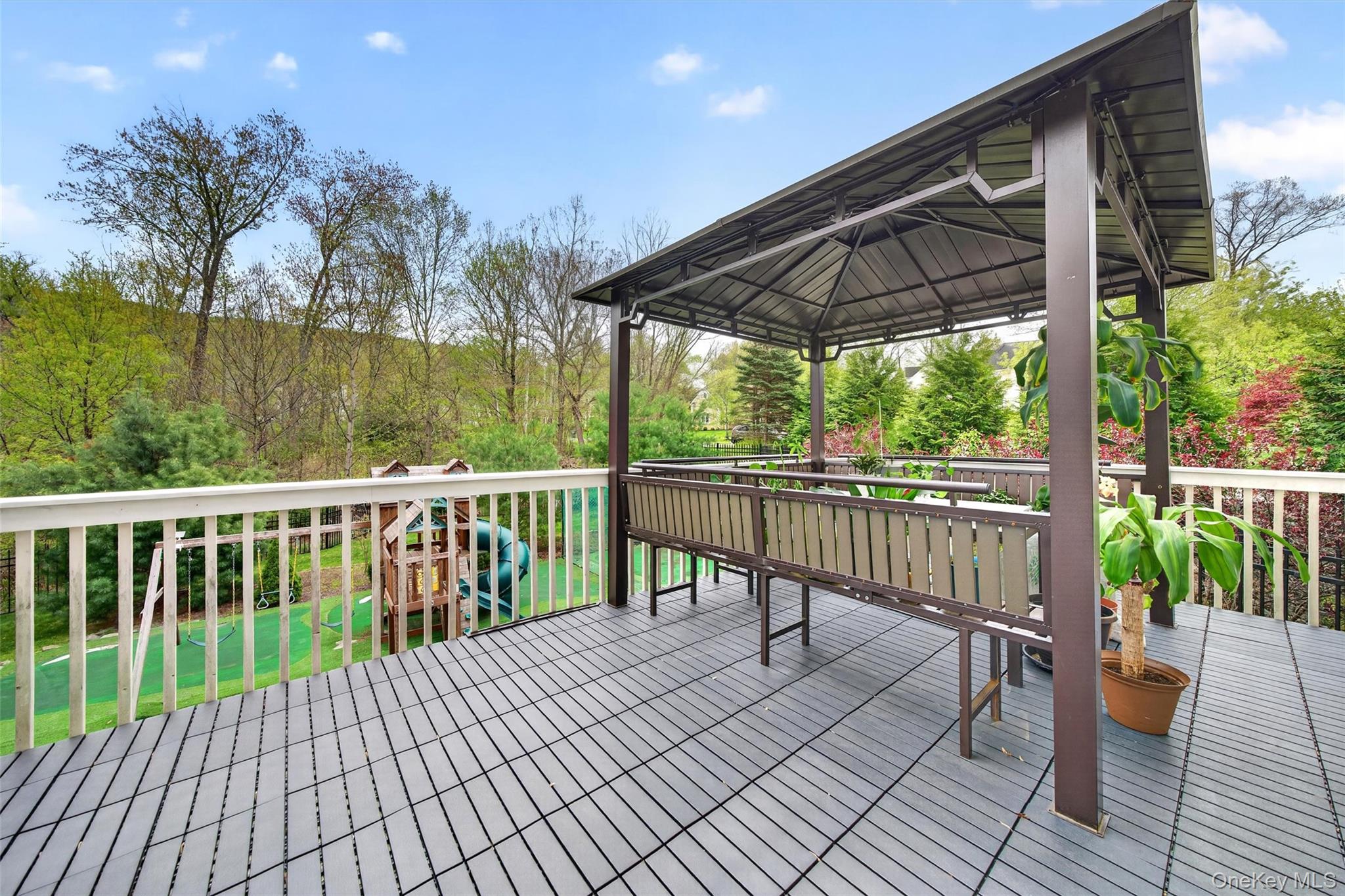 23 Greenwich Avenue – For Sale photo 9