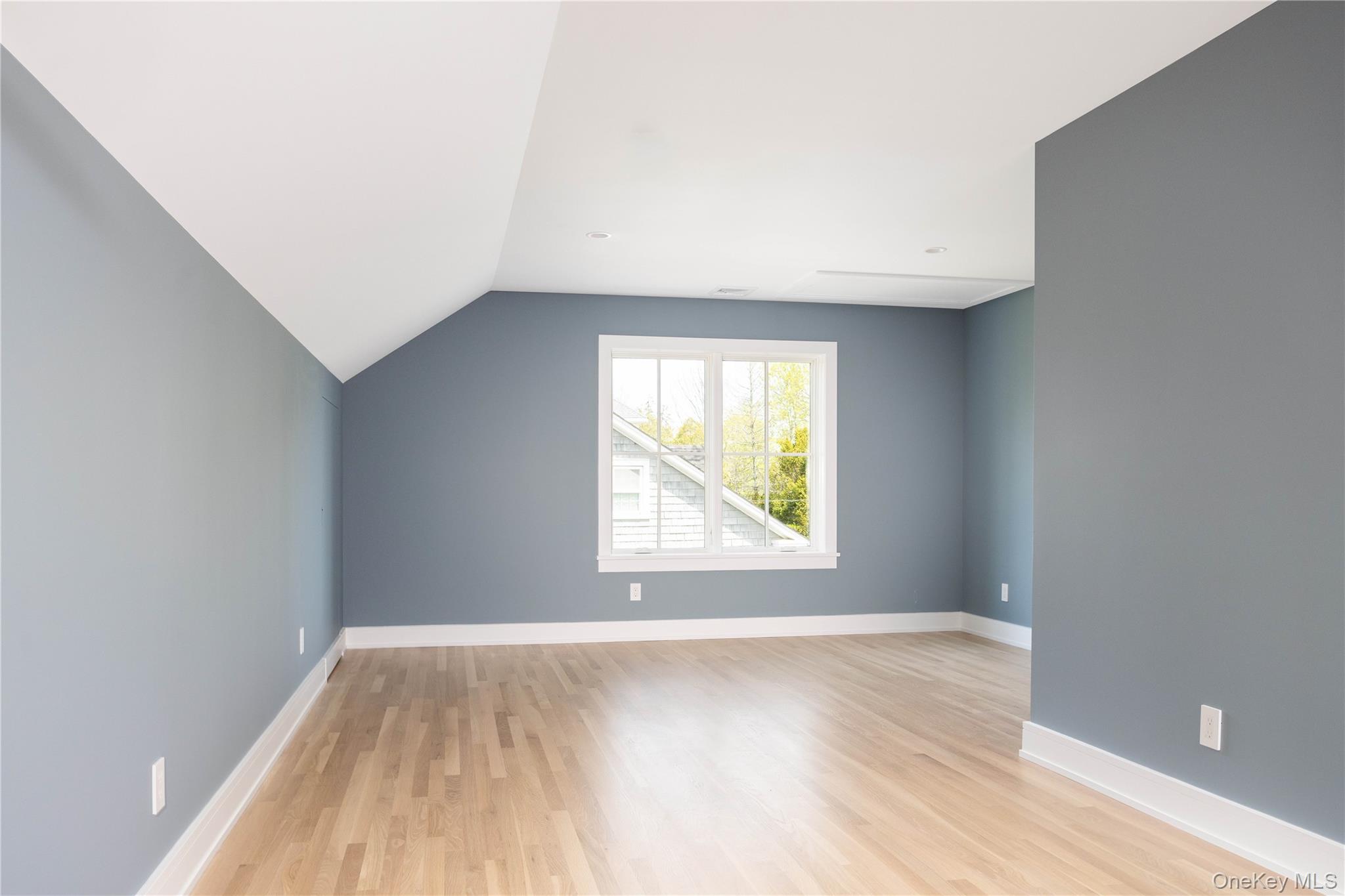 26745 Main Road – For Sale photo 21