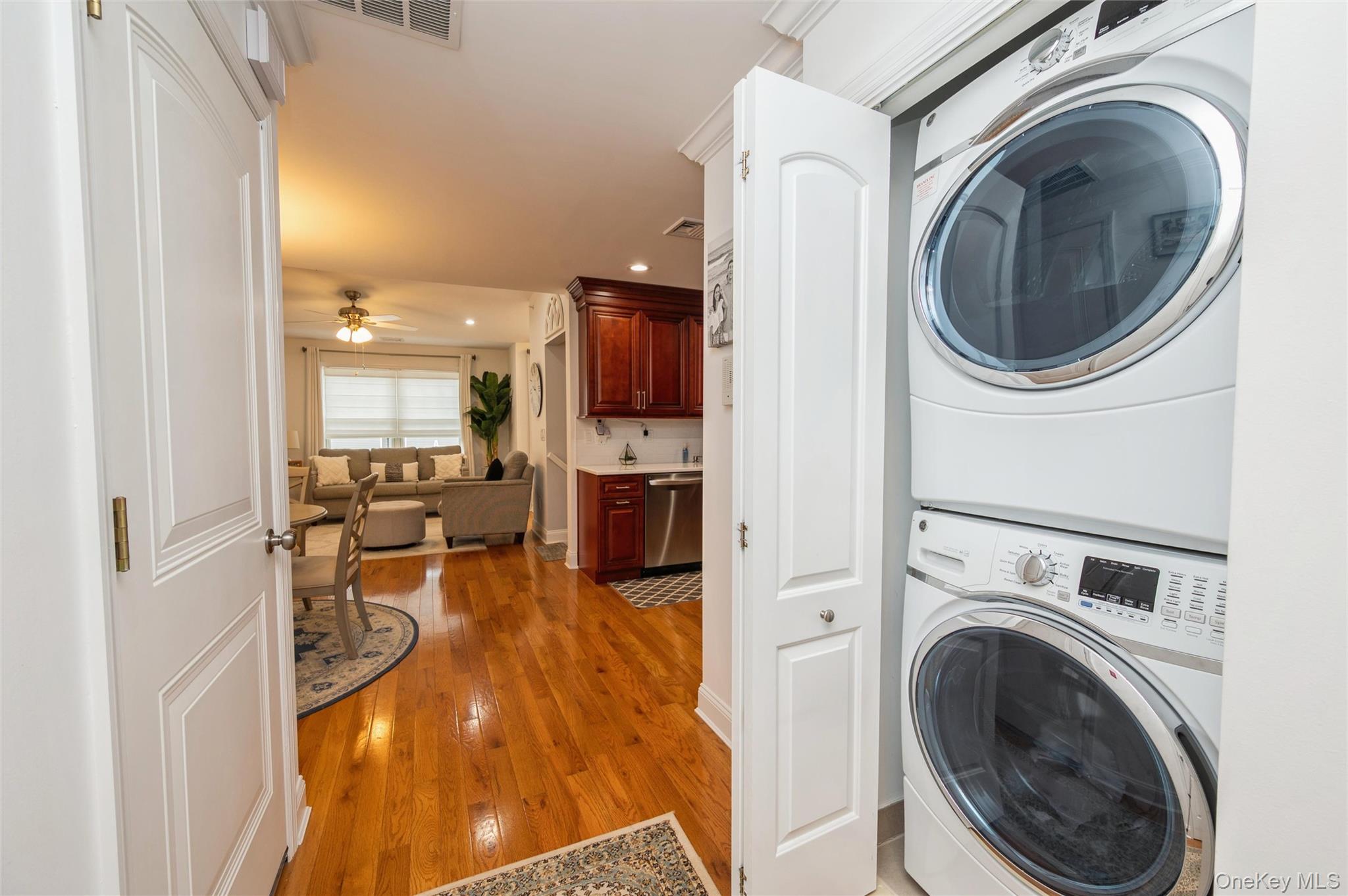 608 Carman Avenue, Unit C2 photo 15