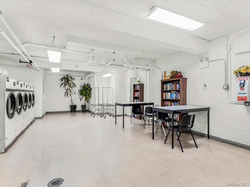 3636 Fieldston Road, Unit 7B photo 18