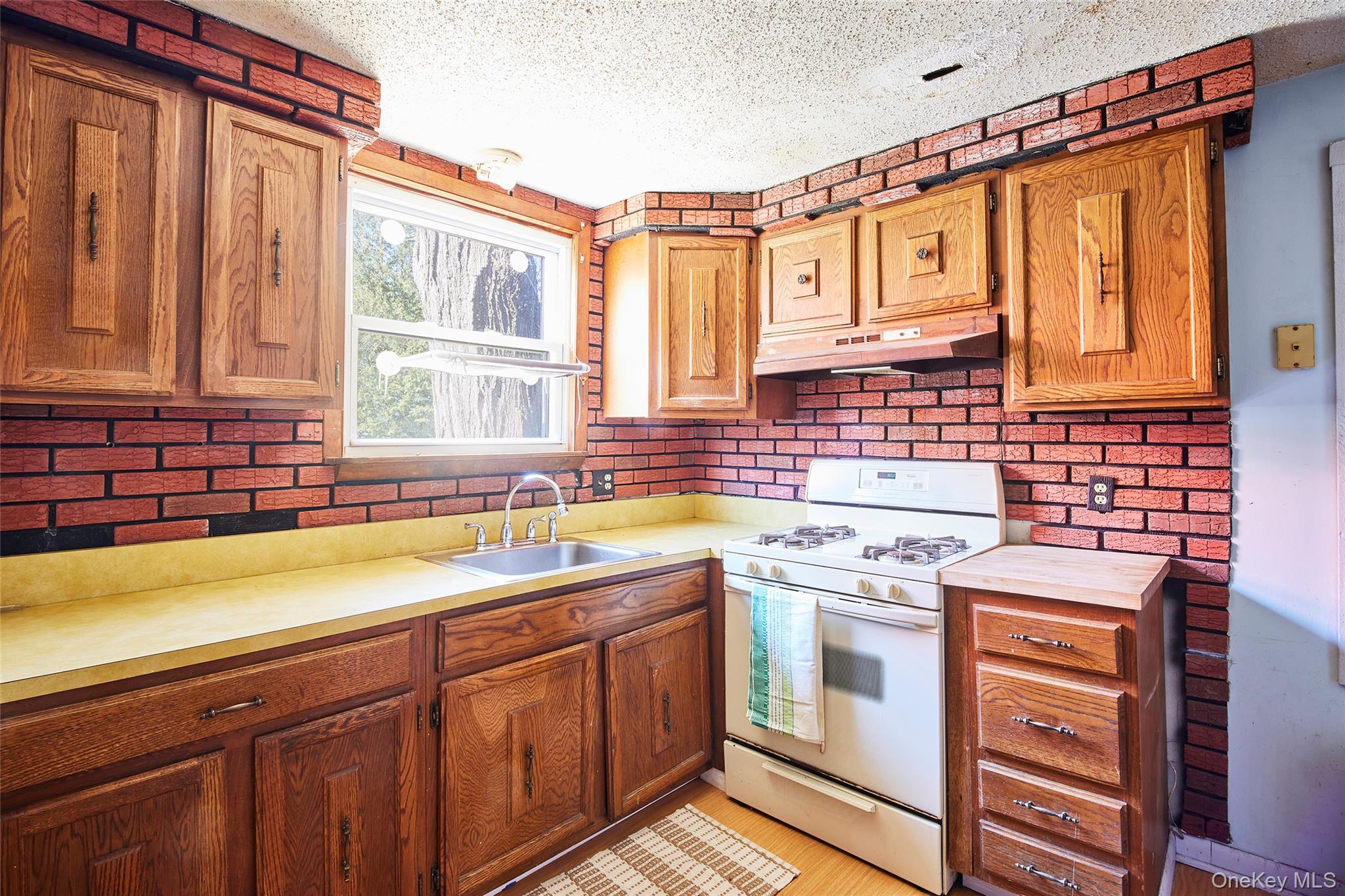 104-108 Main Street – For Sale photo 33