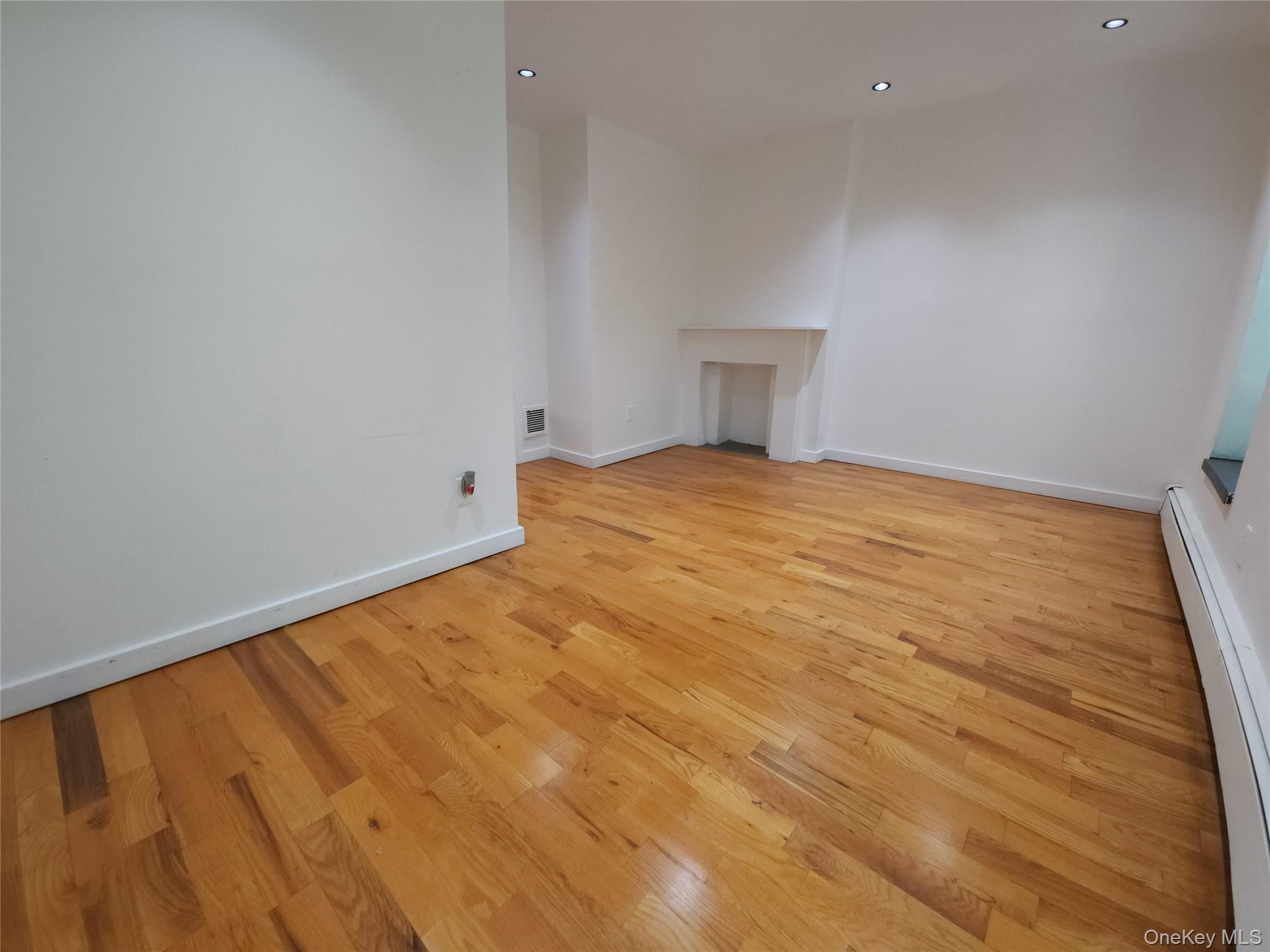 345 Quincy Street, Unit A photo 15