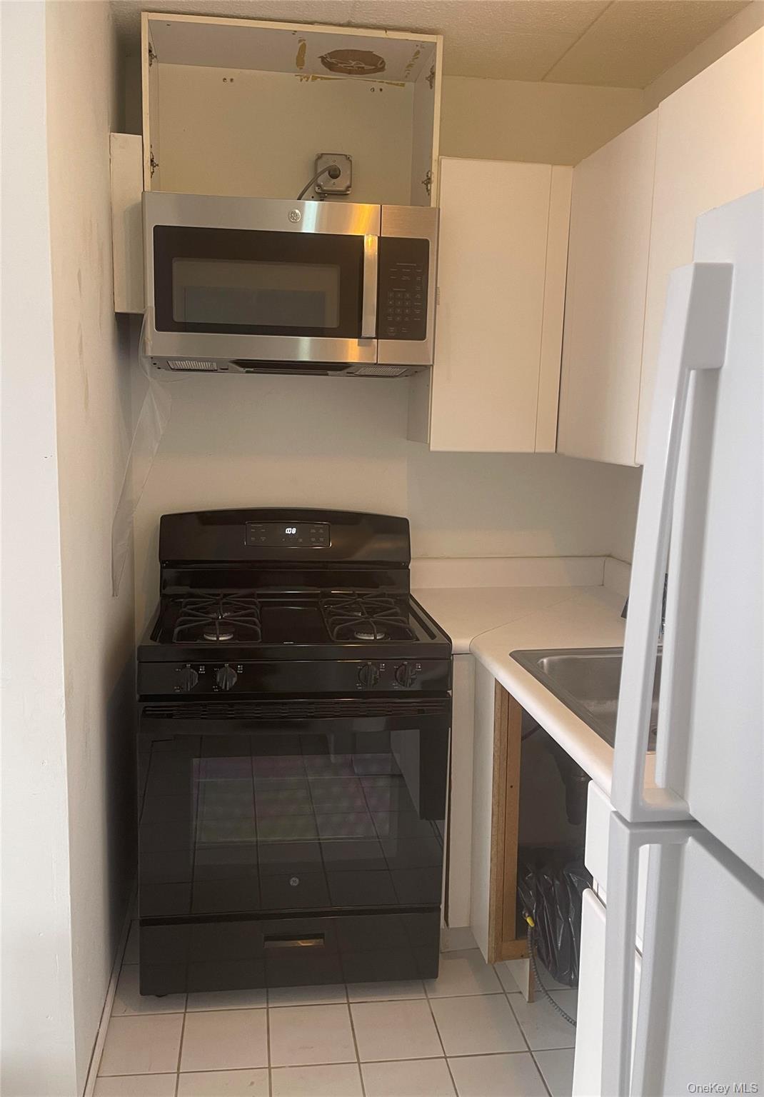 97-12 63 Drive, Unit 10D photo 12