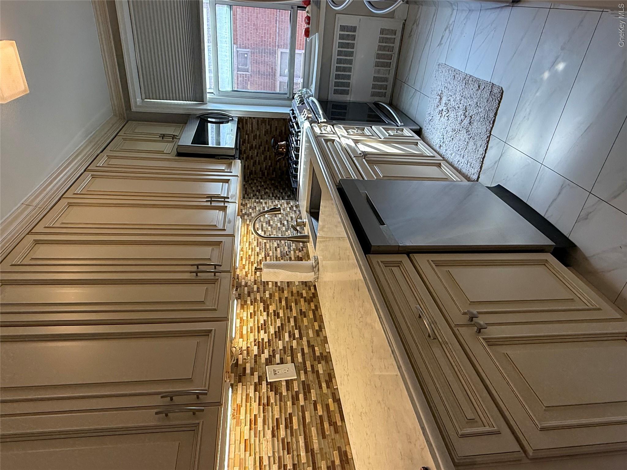 16 Lake Street, Unit 6A photo 8