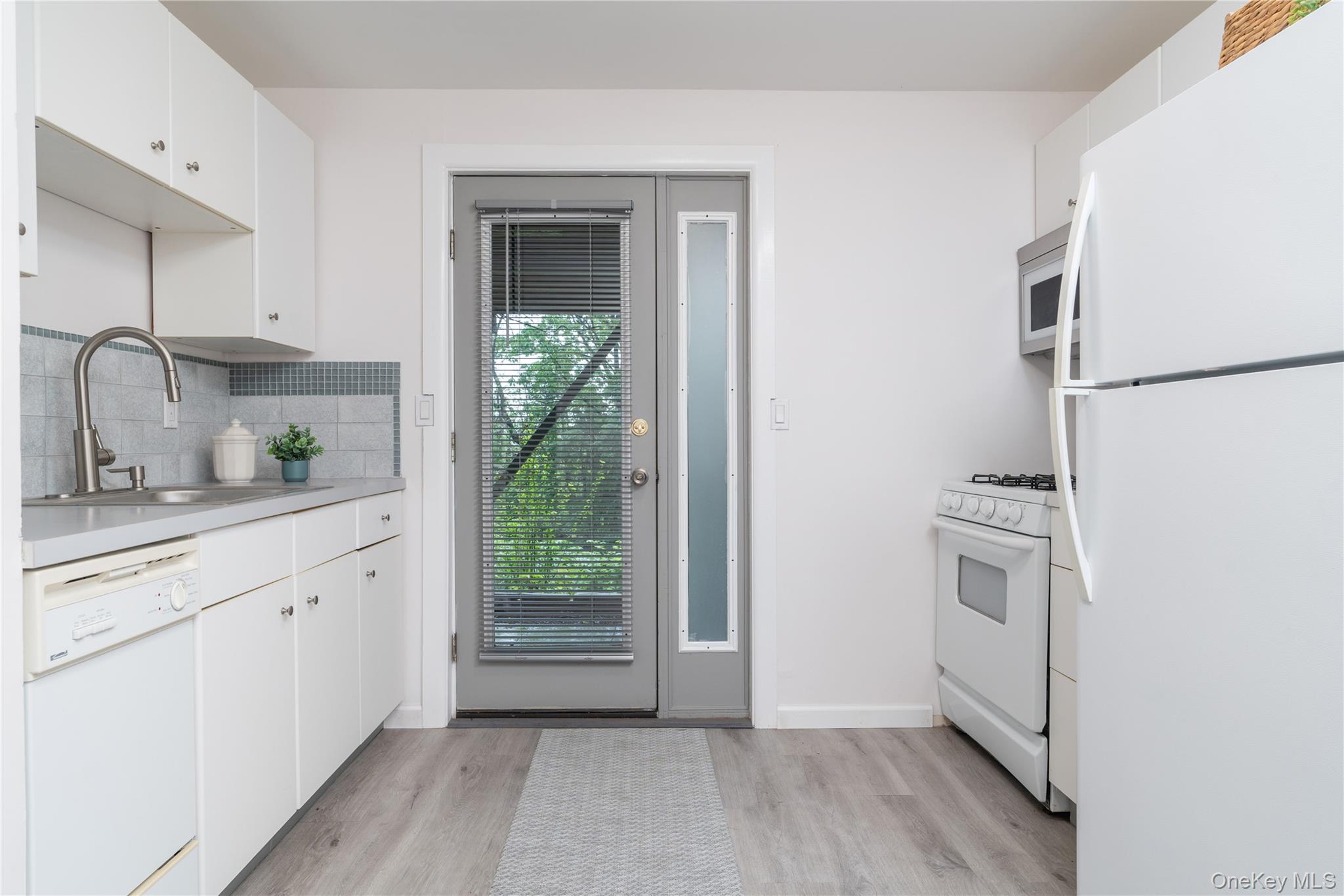 1095 Route 9W S S – For Rent photo 3