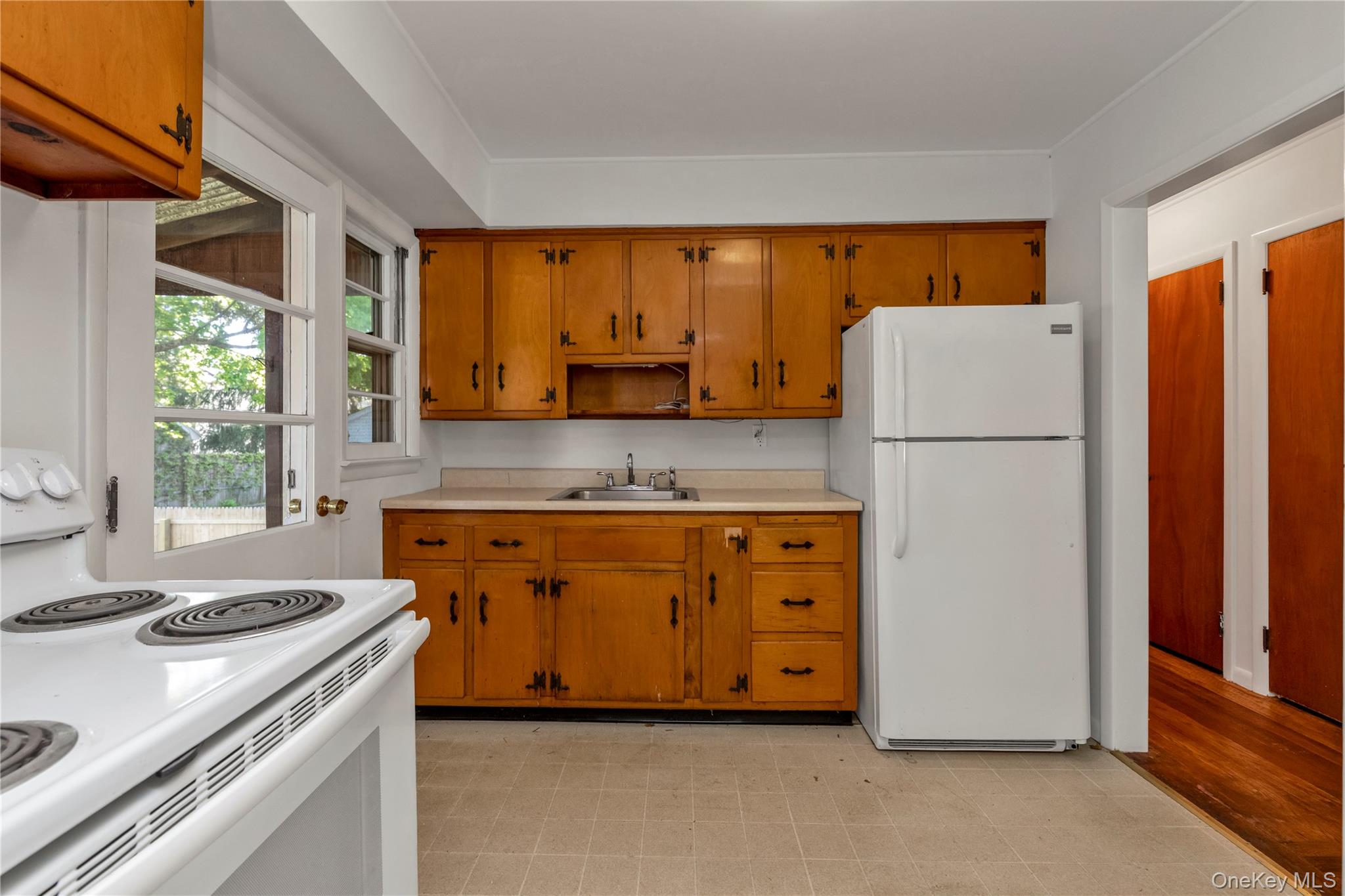 65 Grant Avenue – For Sale photo 8