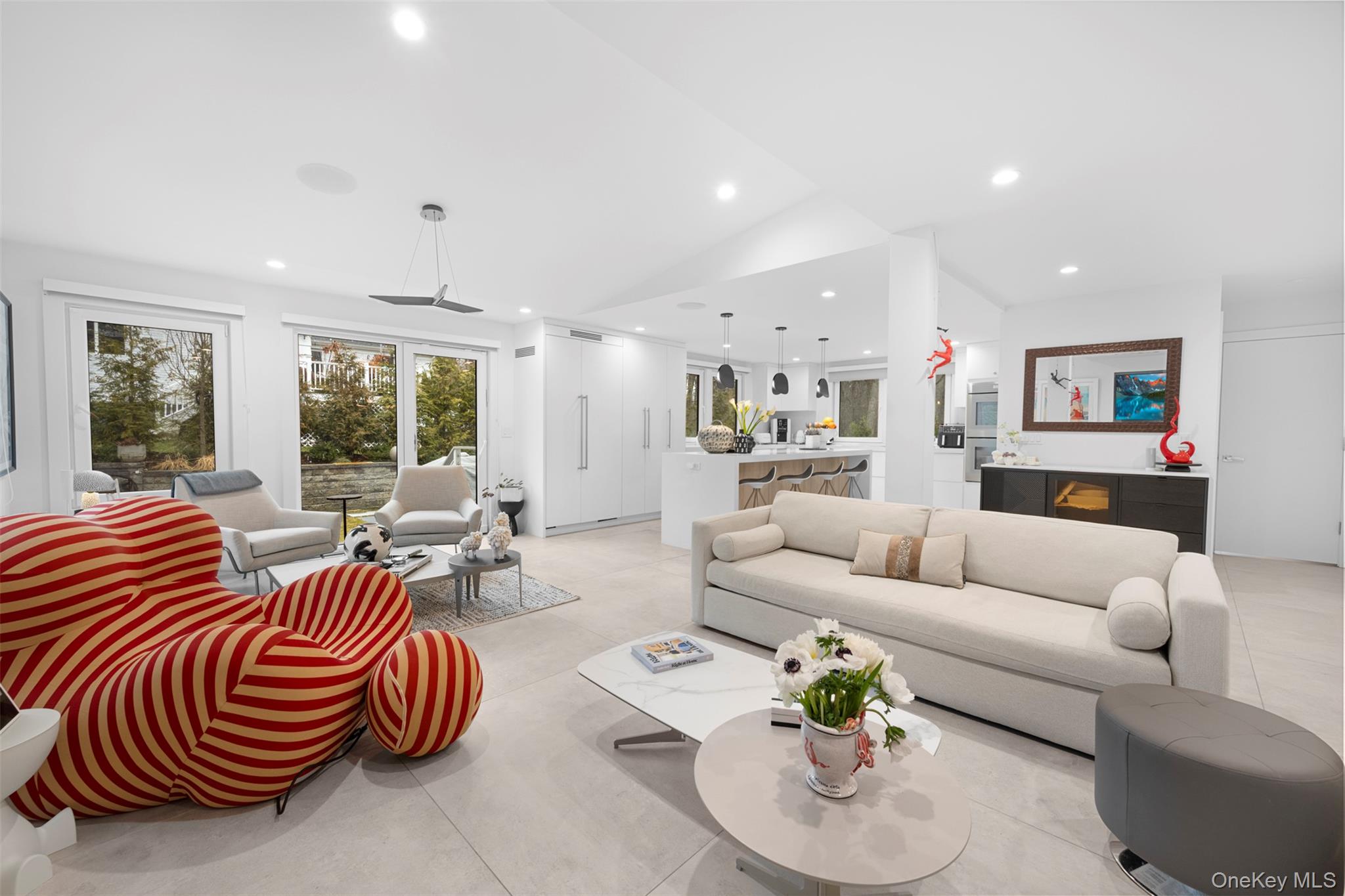 2 Hewlett Place – For Sale photo 13