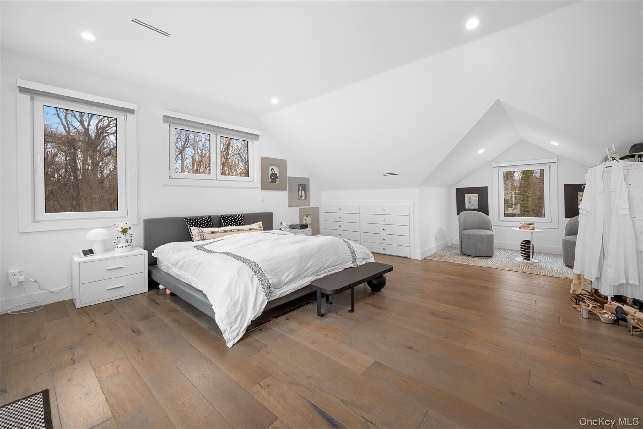2 Hewlett Place – For Sale photo 29