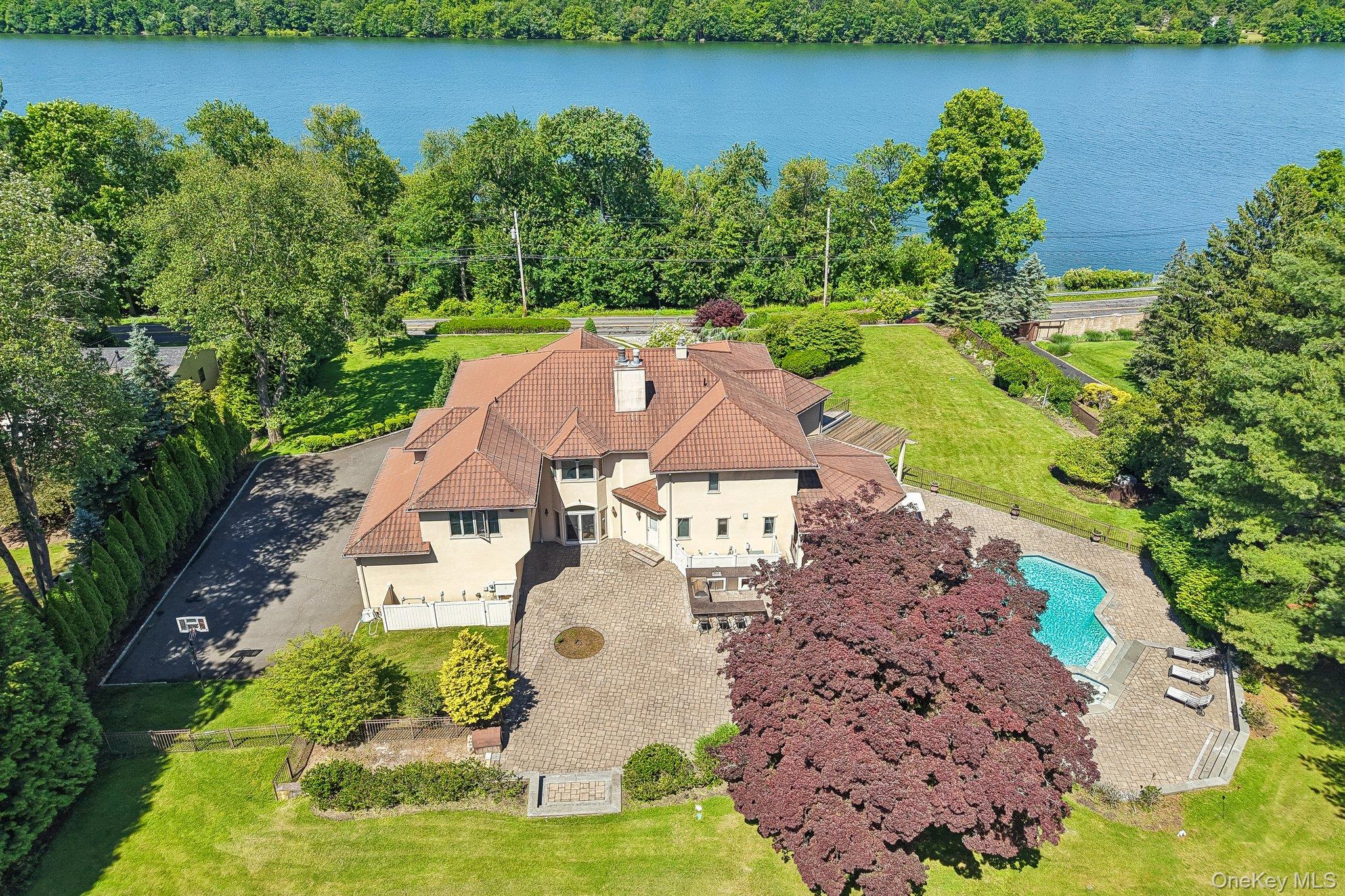 250 Old Mill Road – For Sale photo 48