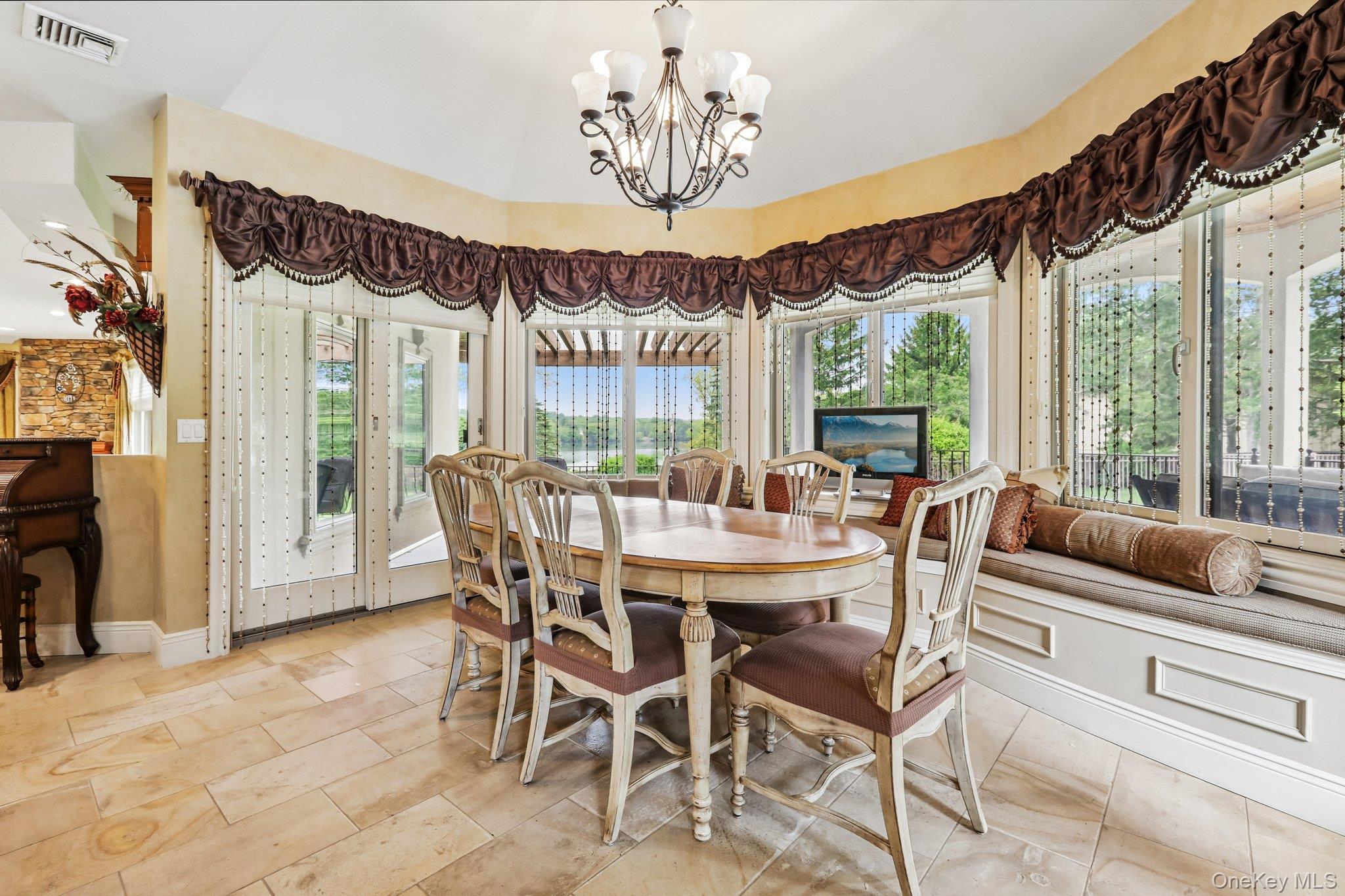 250 Old Mill Road – For Sale photo 10