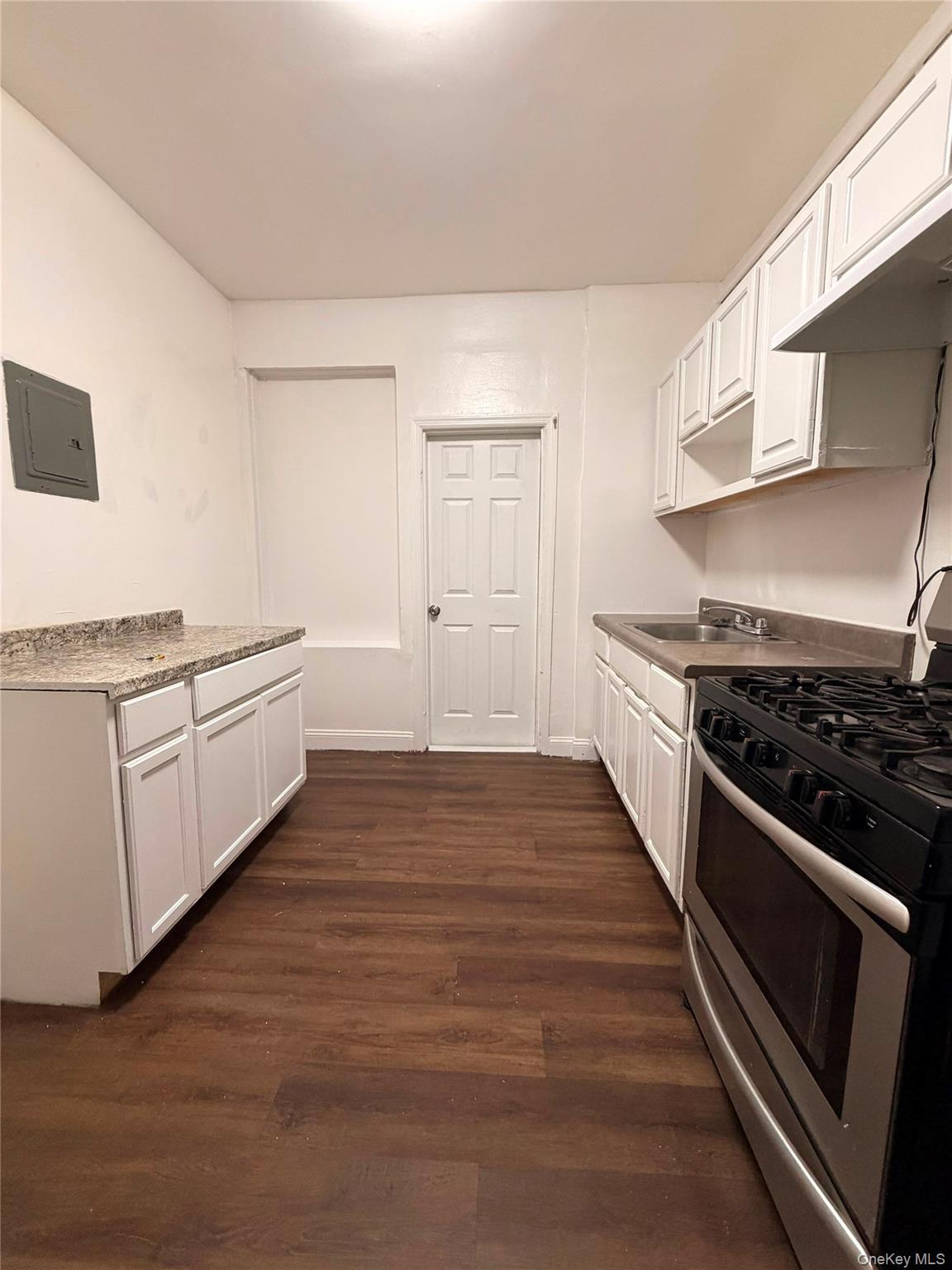 11 Lawrence Street, Unit 1L photo 4