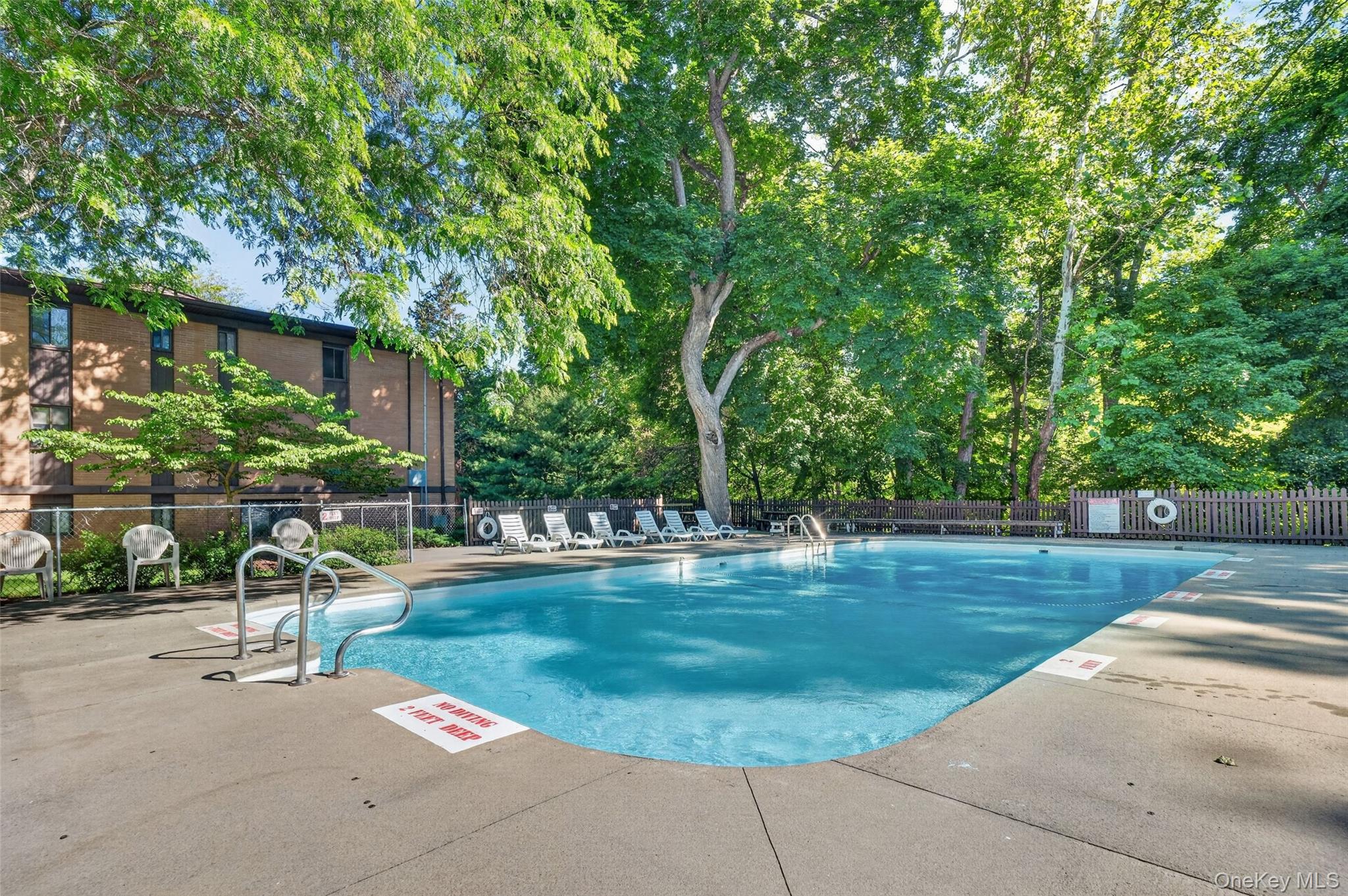 10 Oakwood Terrace, Unit 65 photo 16